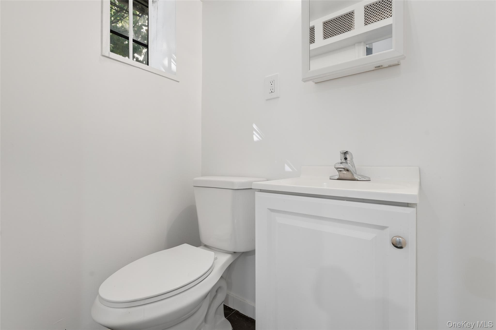 #20 photo, 2540 88 Street, クイーンズ区 East Elmhurst , NY 11369