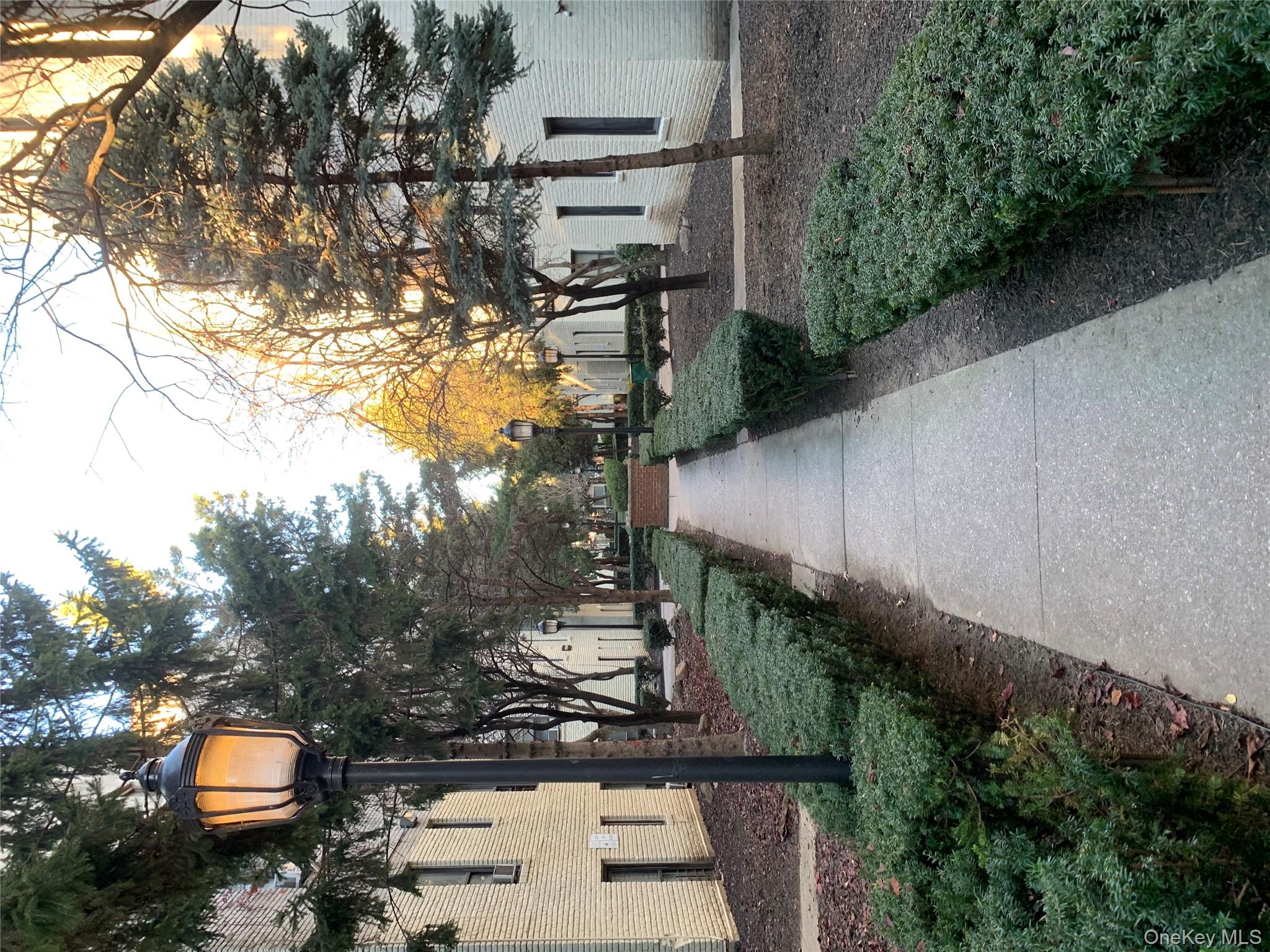 #18 photo, 21-28 35th, Astoria , NY 11105