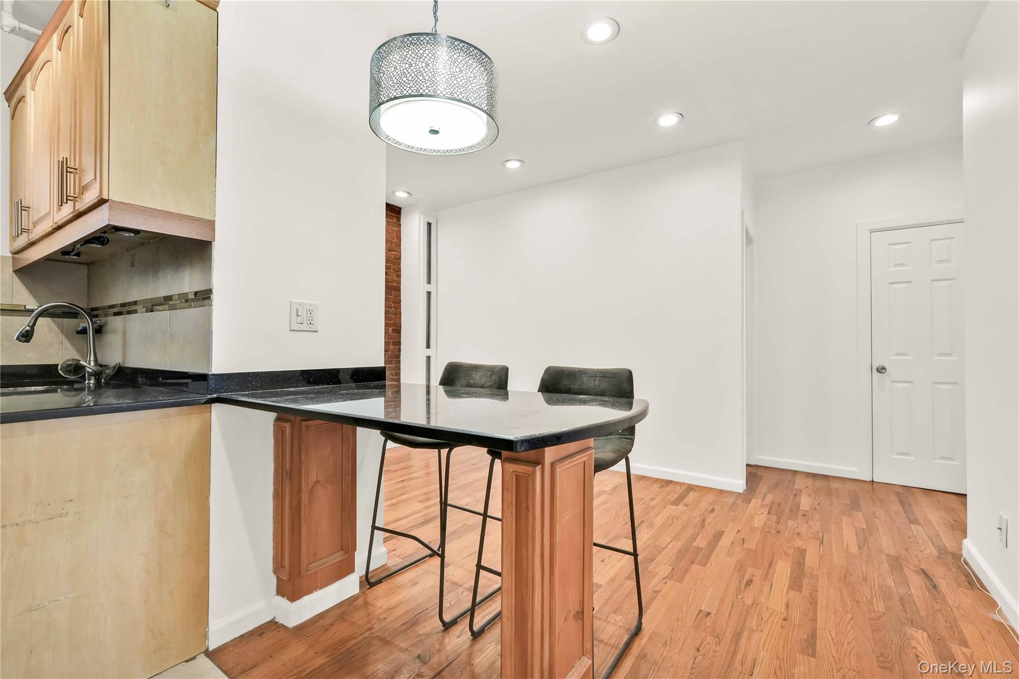 #3 photo, 21-28 35th, Astoria , NY 11105