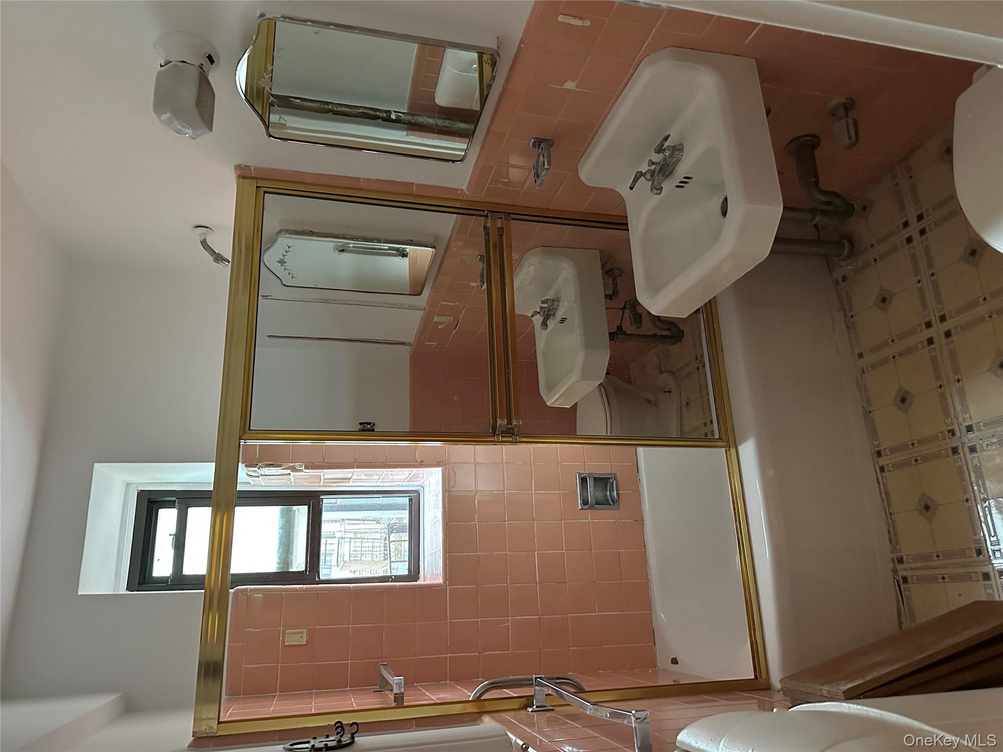 #5 photo, 83-25 98th Street, Woodhaven , NY 11421