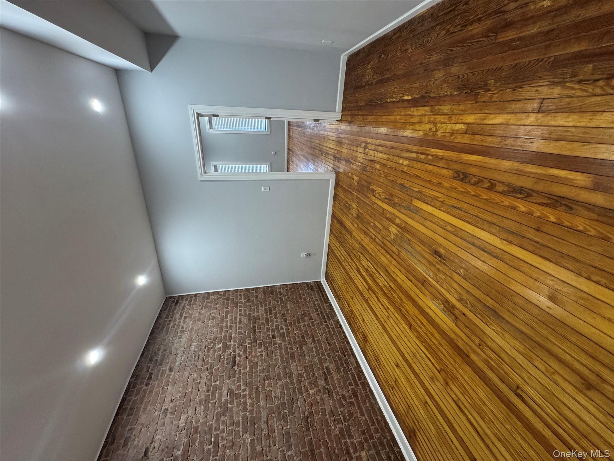 #4 photo, Brooklyn, Brooklyn , NY 11233