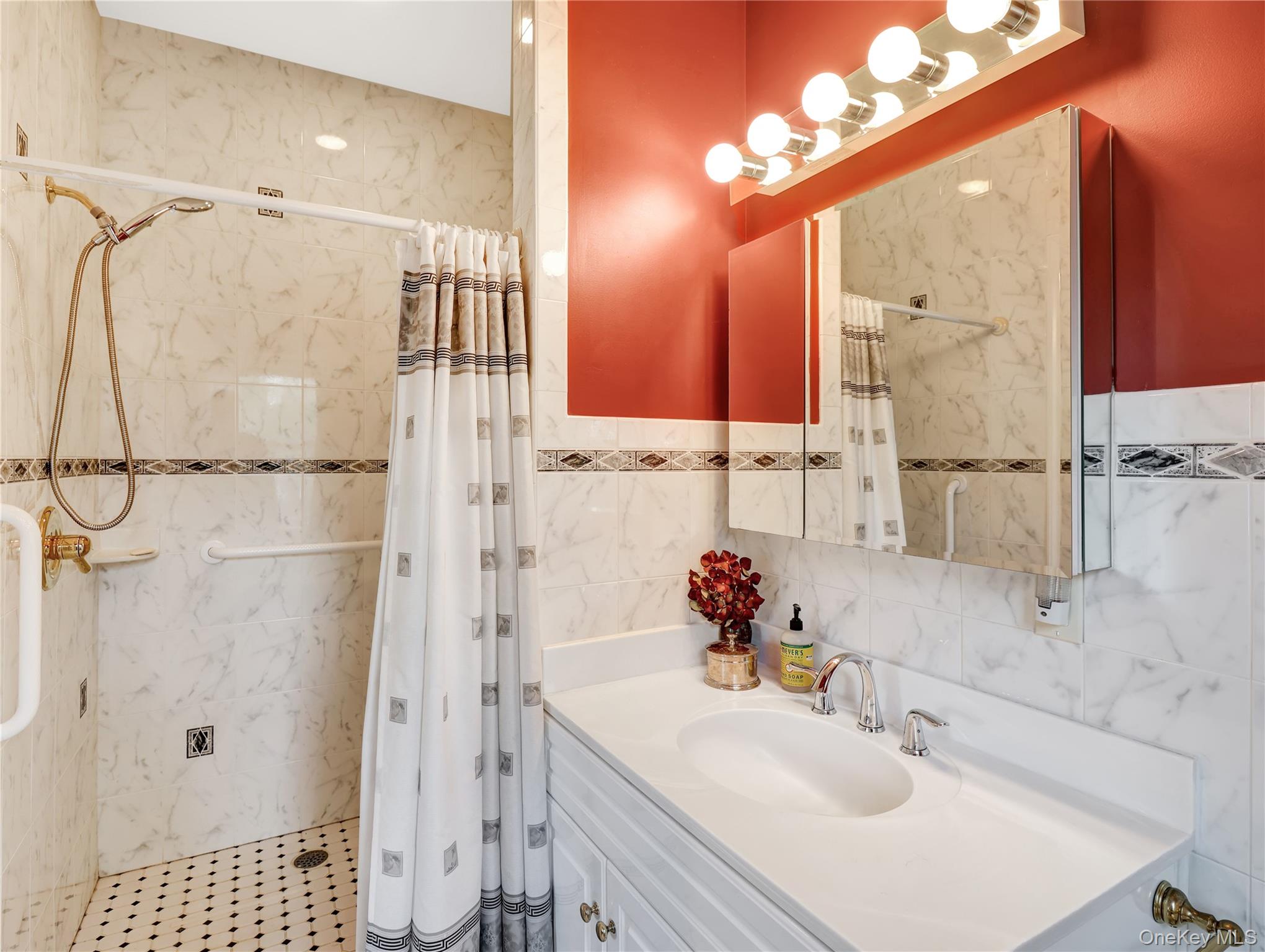 #17 photo, 183 New Hempstead Road, New City , NY 10956