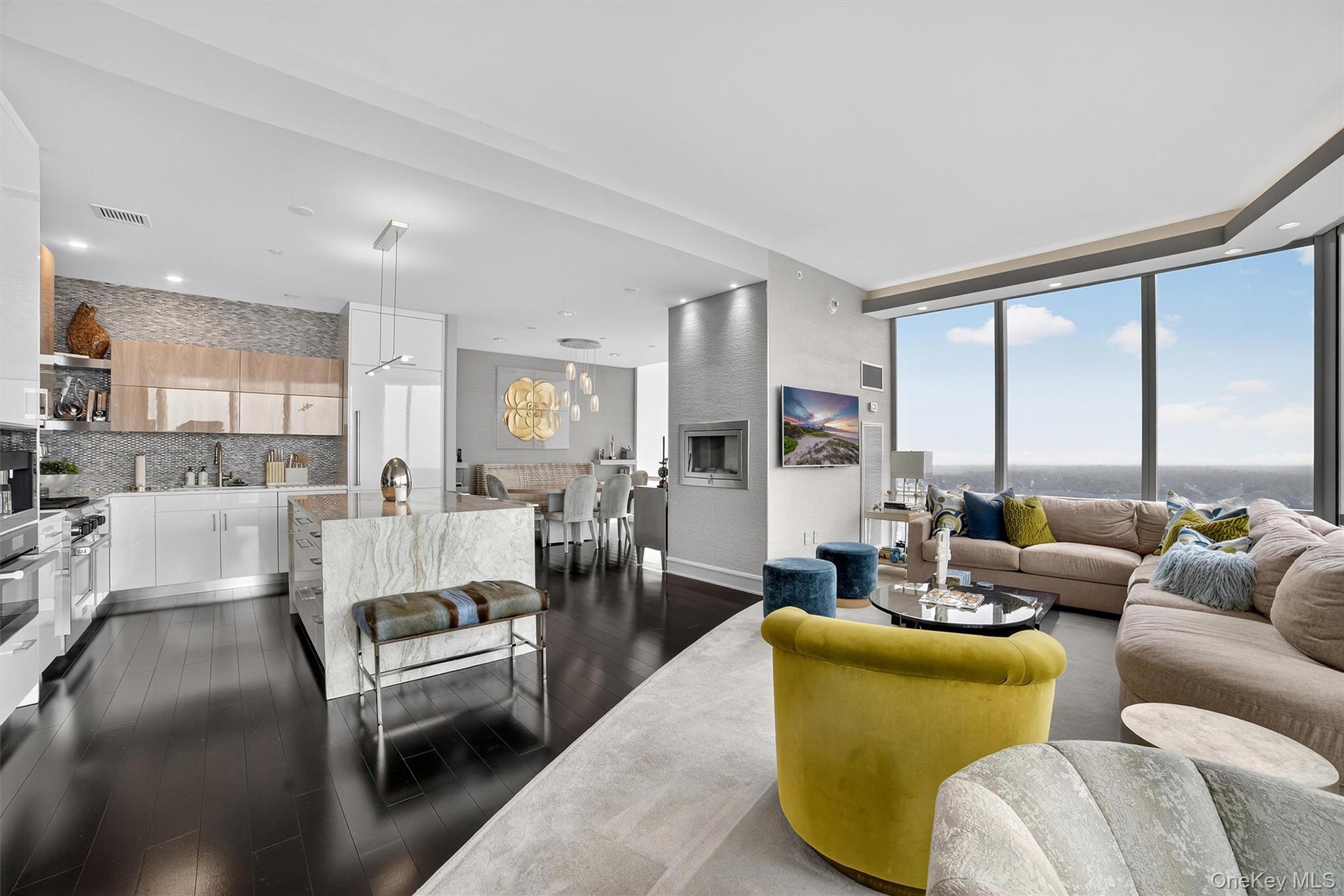 #10 photo, 5 Renaissance Square, White Plains , NY 10601