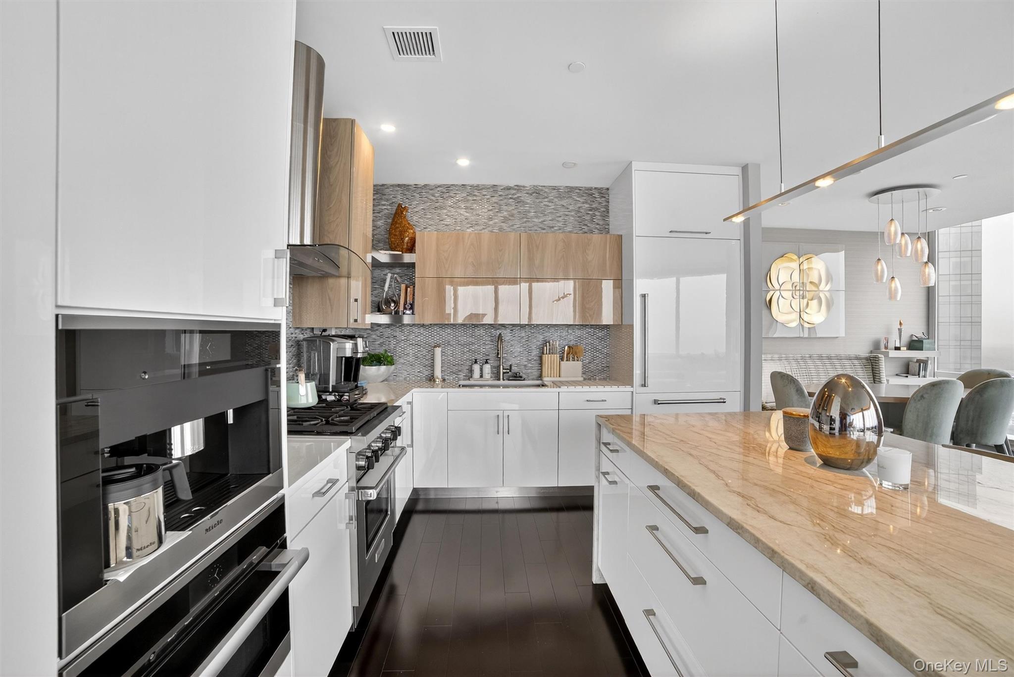 #16 photo, 5 Renaissance Square, White Plains , NY 10601