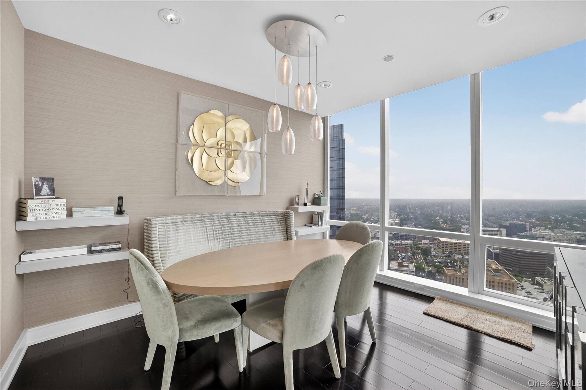 #19 photo, 5 Renaissance Square, White Plains , NY 10601