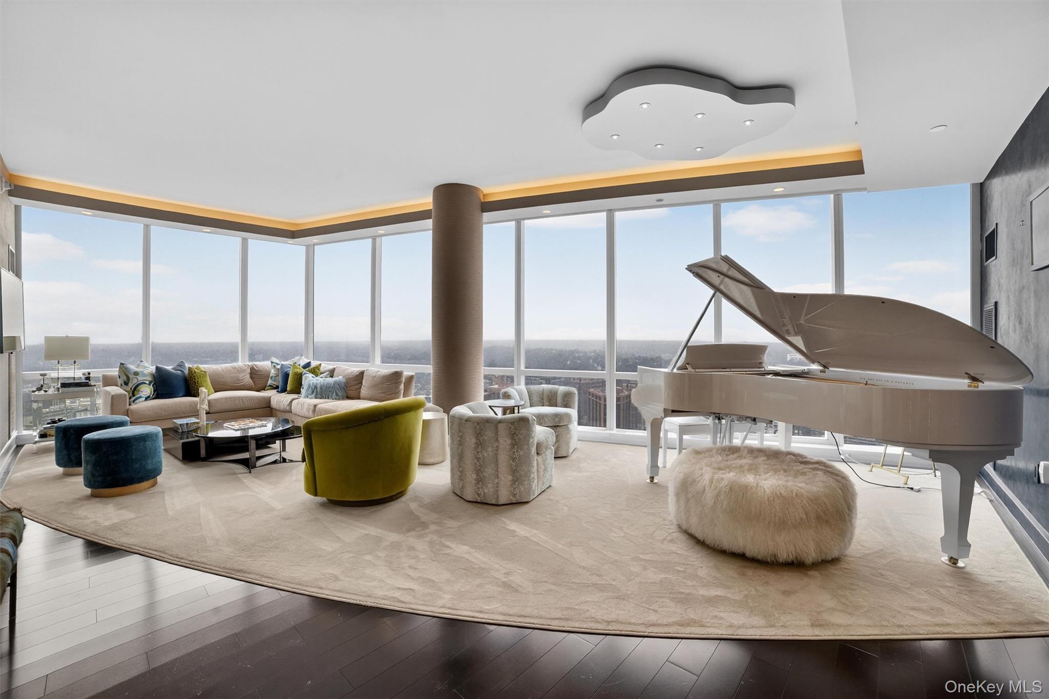 #5 photo, 5 Renaissance Square, White Plains , NY 10601