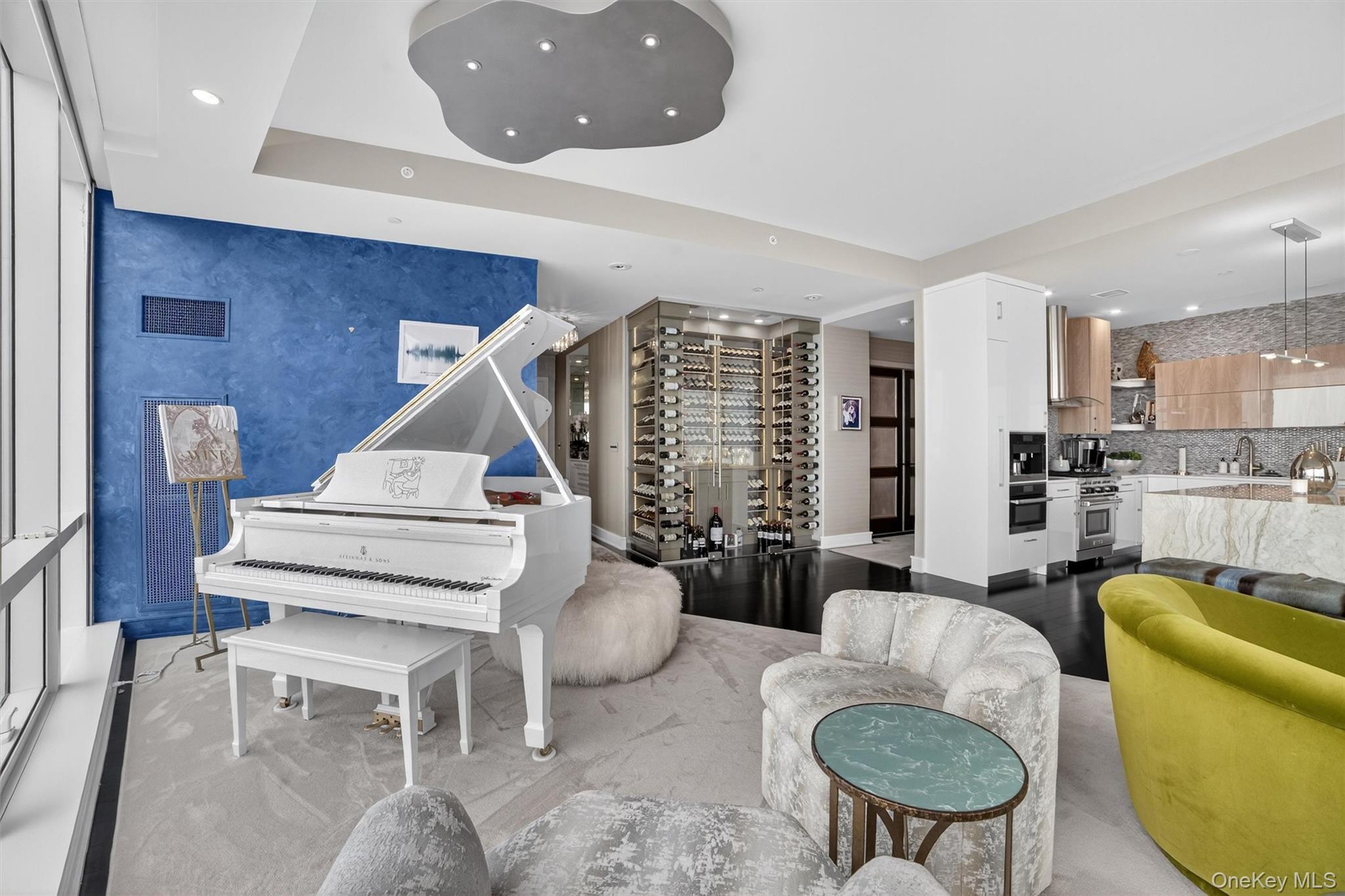 #8 photo, 5 Renaissance Square, White Plains , NY 10601