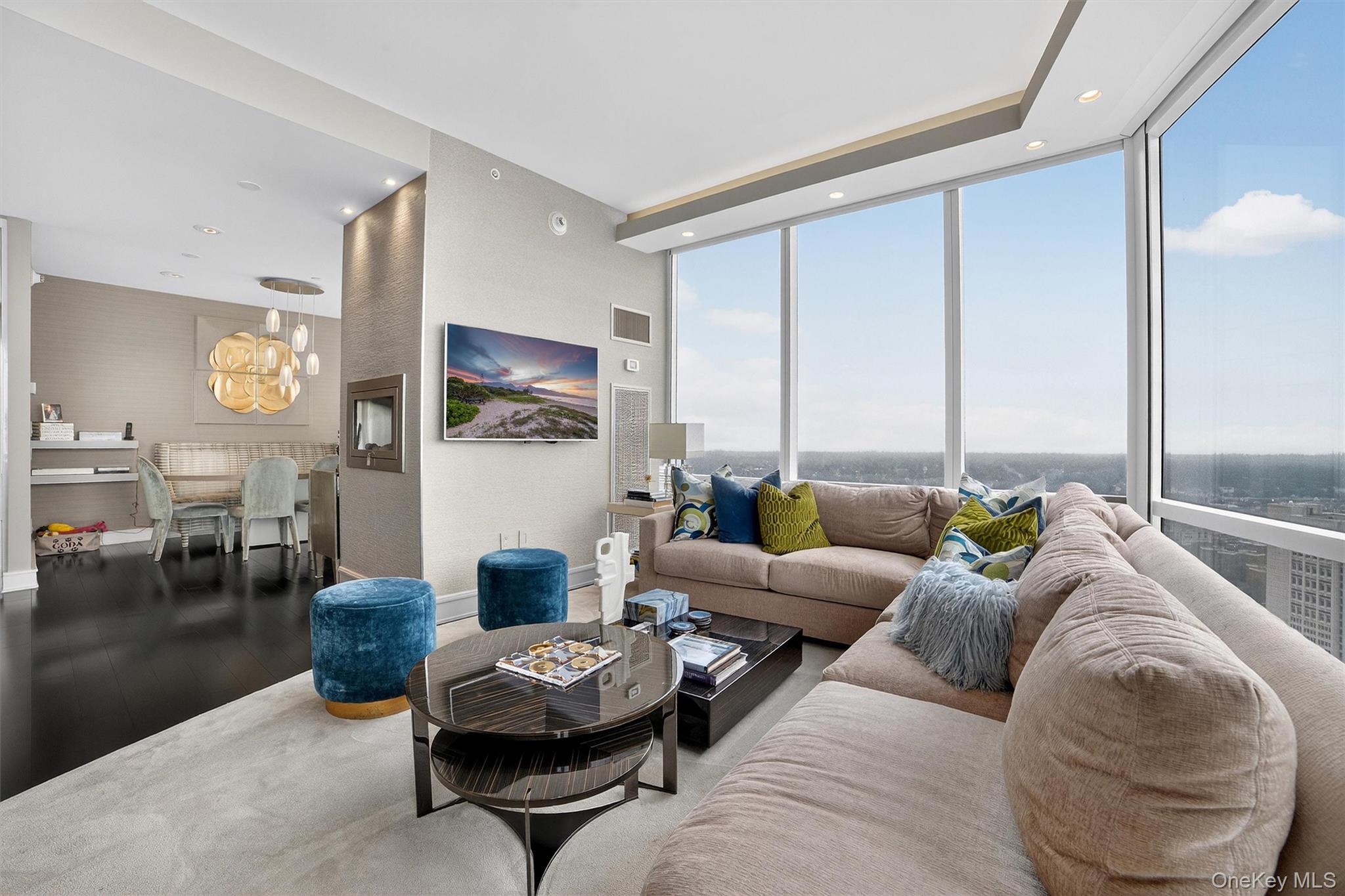 #9 photo, 5 Renaissance Square, White Plains , NY 10601