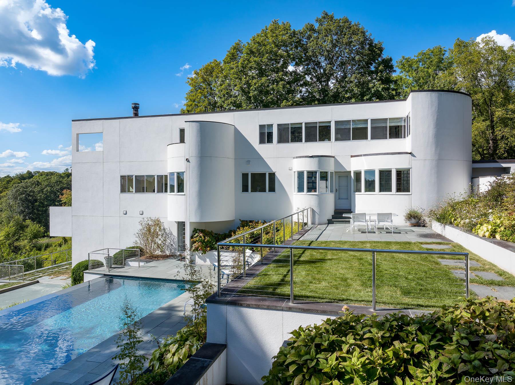 #3 photo, 7 East Lake Drive, Katonah , NY 10536