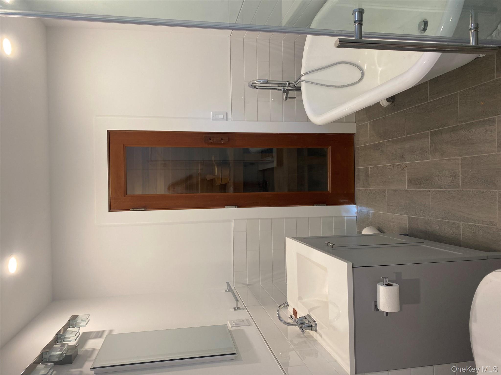 #11 photo, 98 Travis Corners Road, Garrison , NY 10524