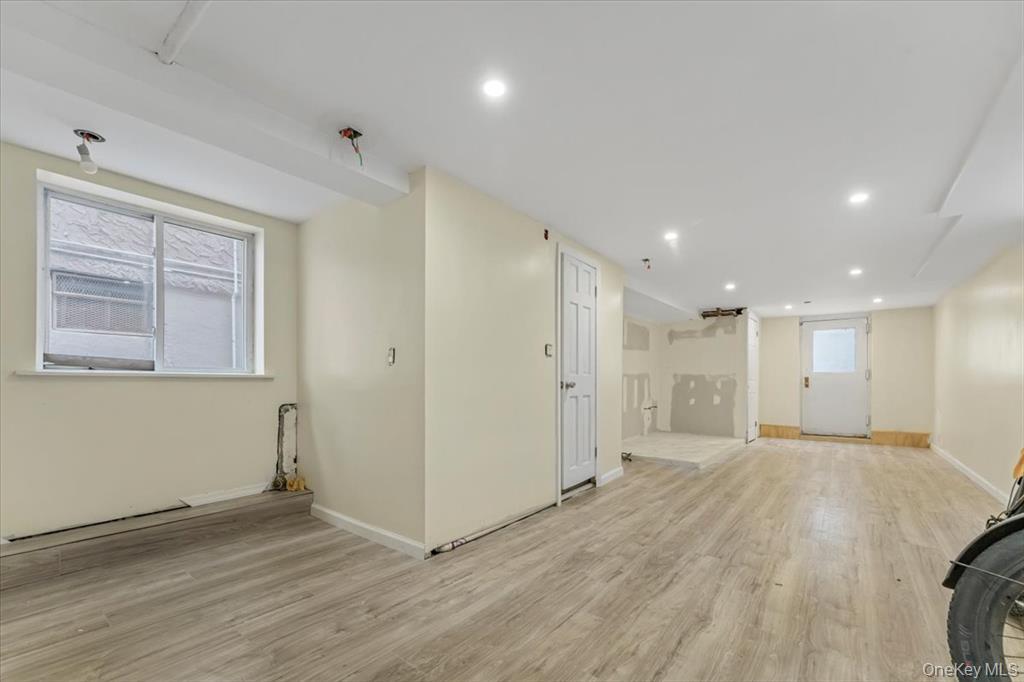 #20 photo, 4216 Wickham Avenue, Bronx , NY 10466