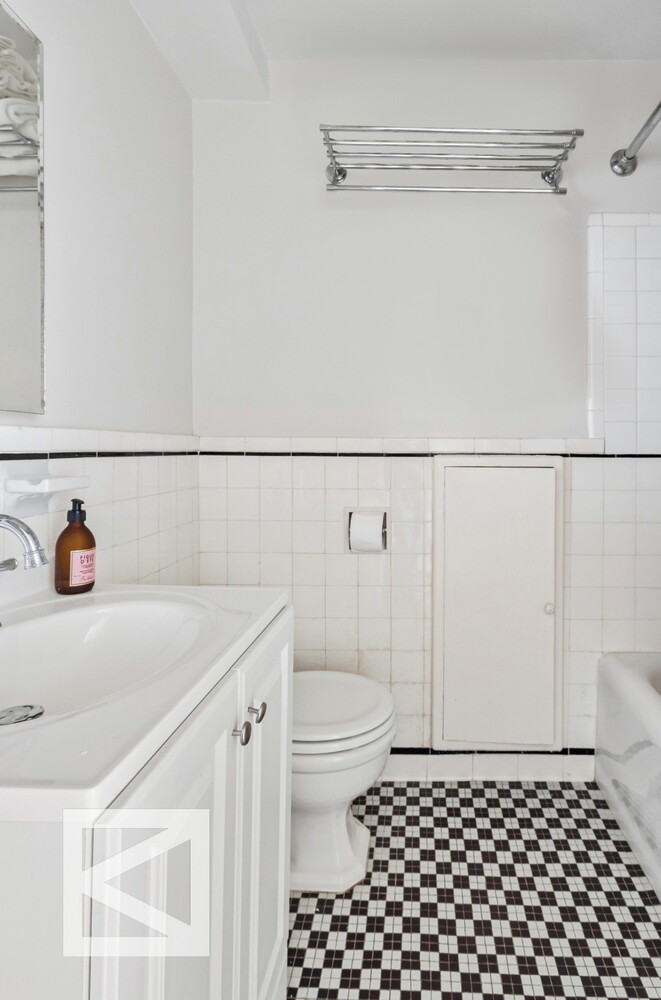 #13 photo, 414 E 52ND Street, マンハッタン Beekman , NY 10022