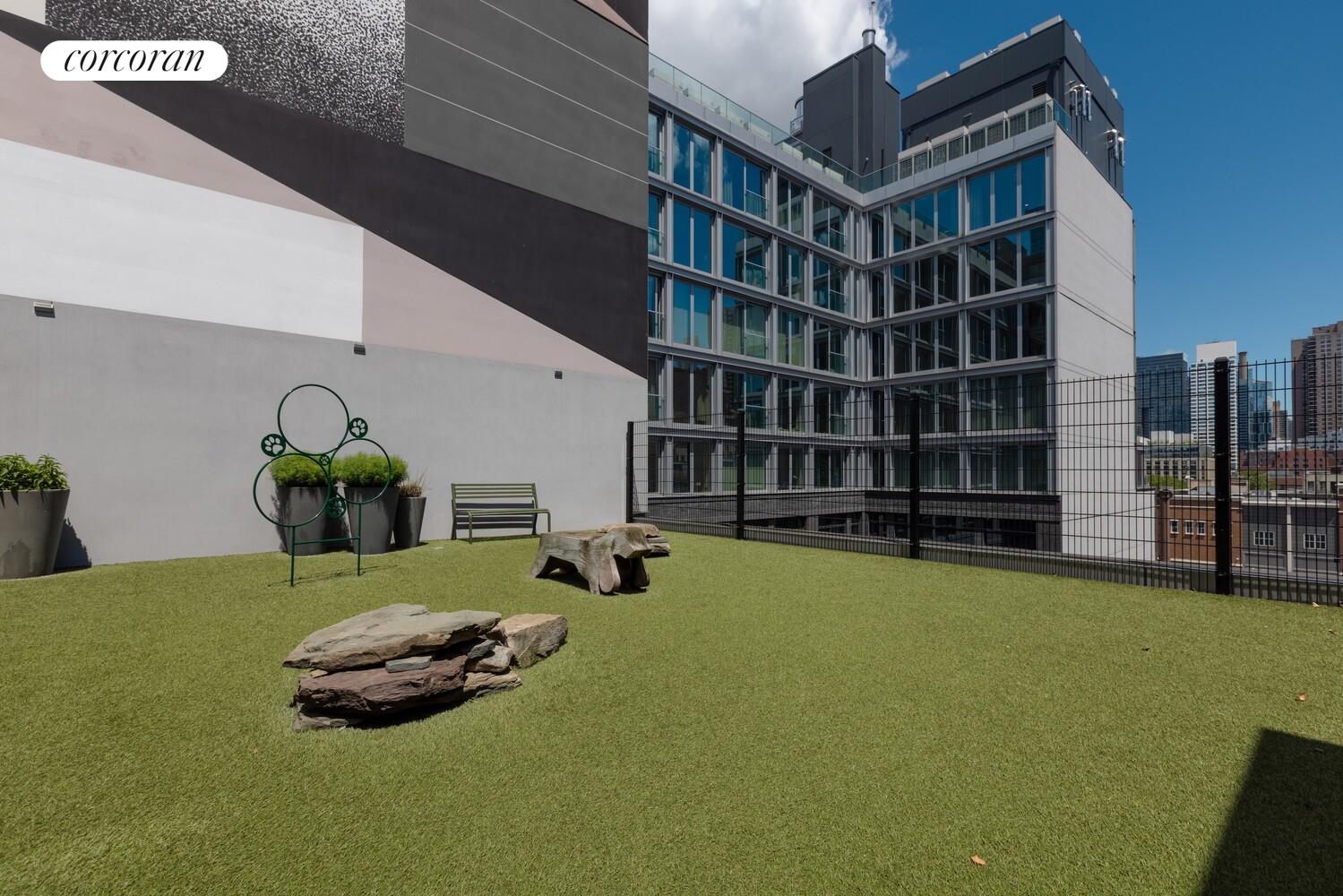 #15 photo, New York City, マンハッタン Hells Kitchen , NY 10036