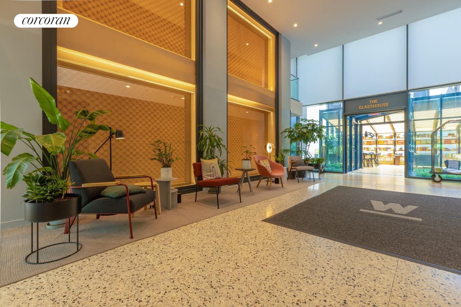 #18 photo, New York City, マンハッタン Hells Kitchen , NY 10036