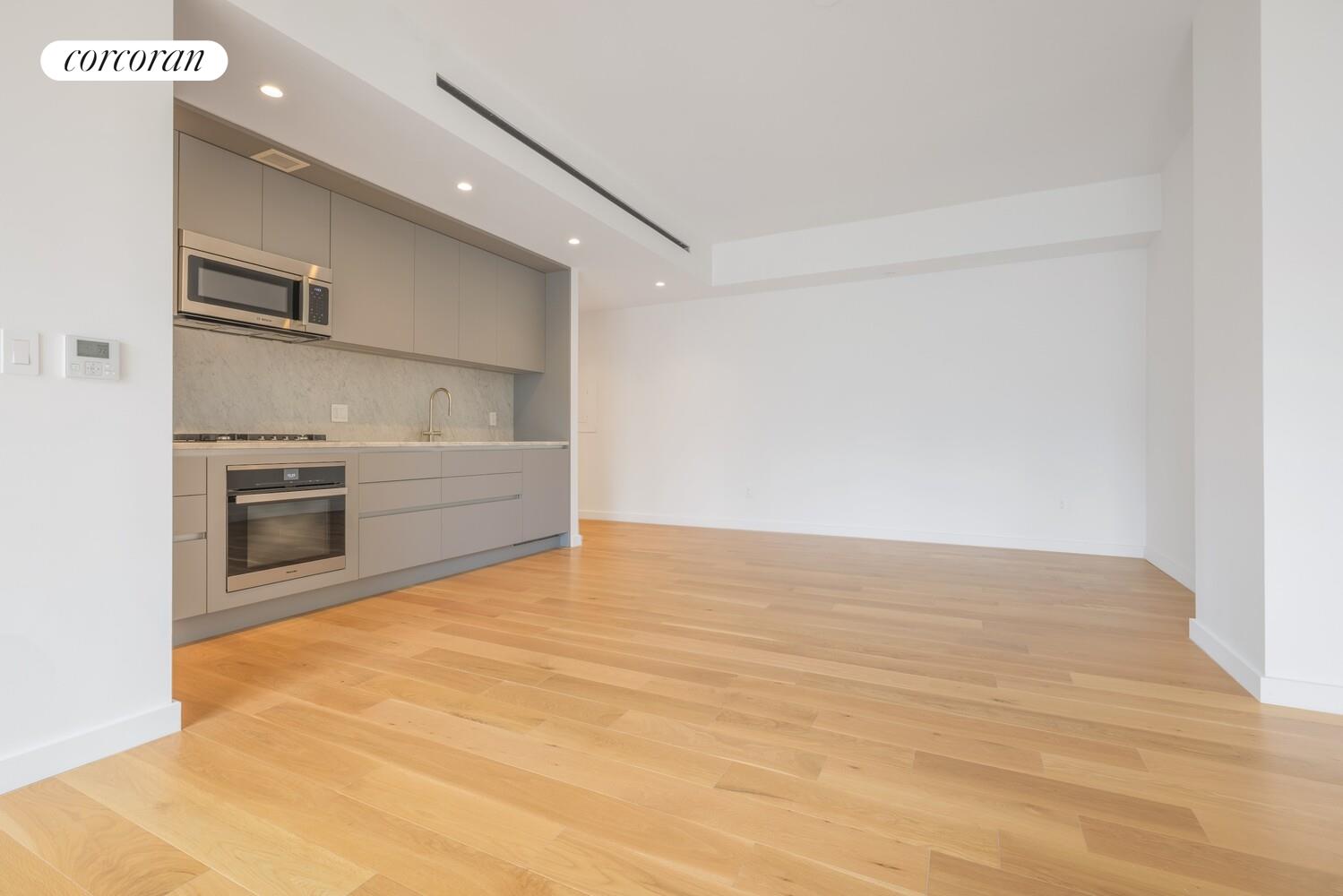 #5 photo, New York City, マンハッタン Hells Kitchen , NY 10036