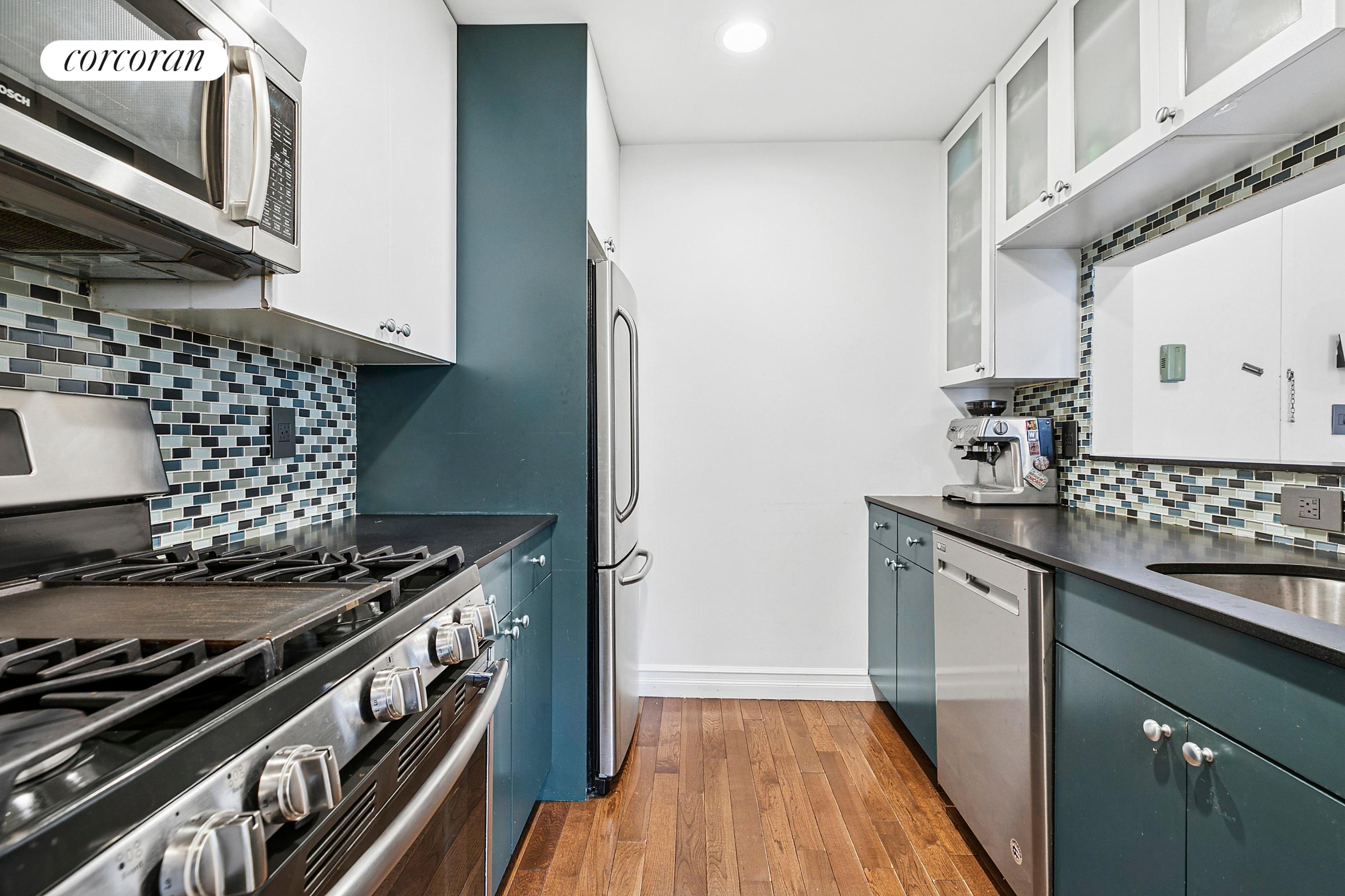 #5 photo, 609 MYRTLE Avenue, Bedford-Stuyvesant , NY 11205