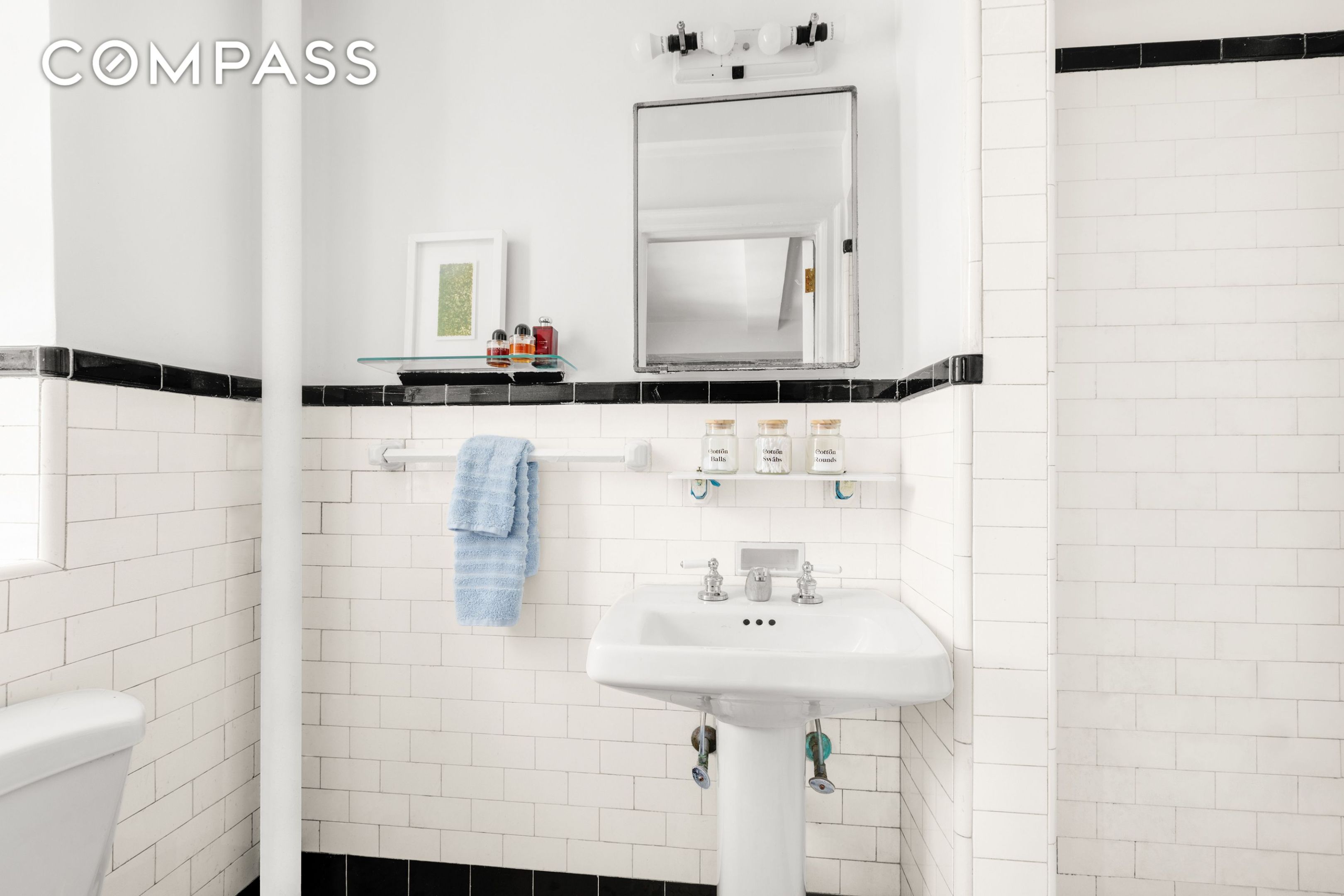 #9 photo, 227 E 57th Street, Midtown East , NY 10022