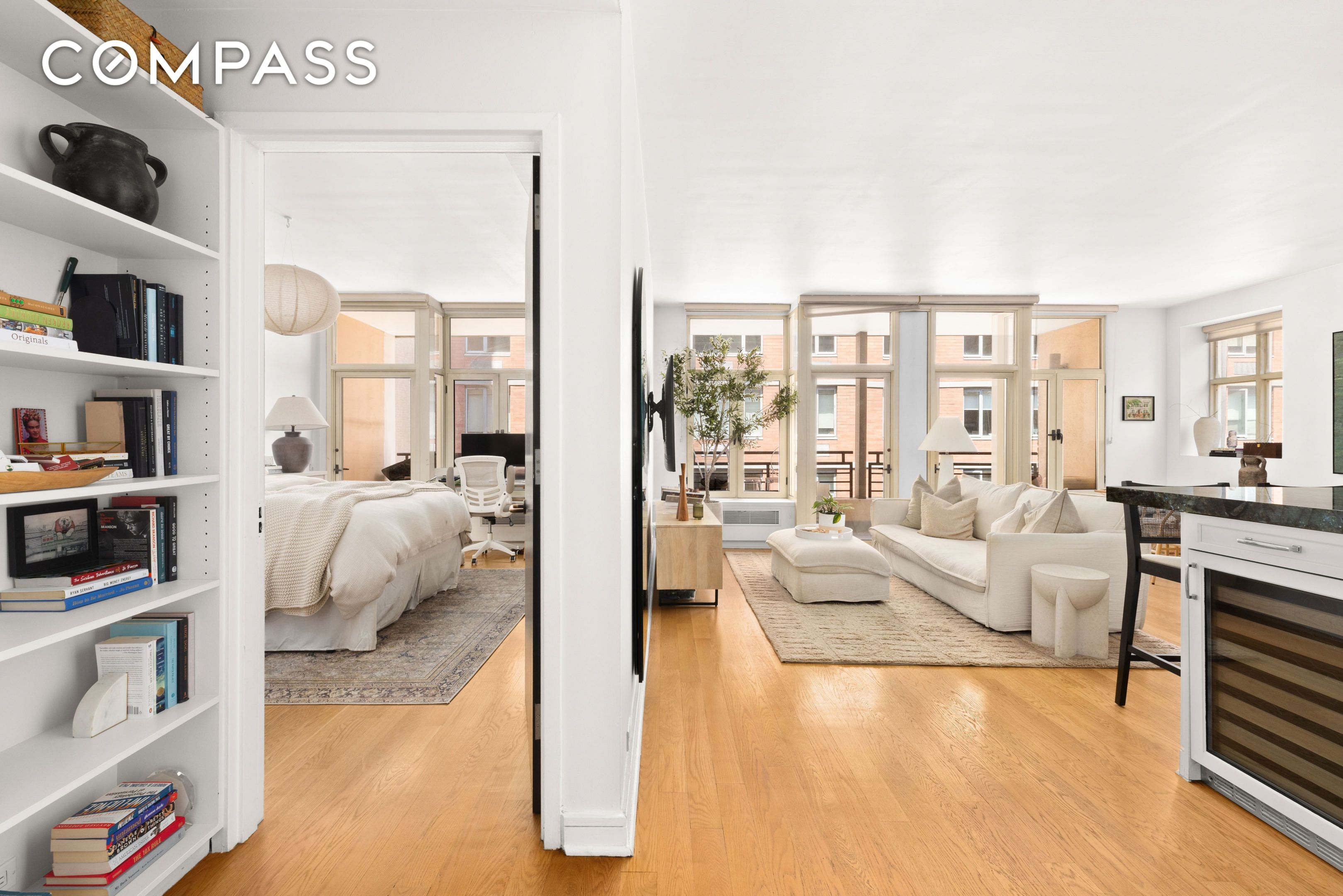 #5 photo, 129 W 20th Street, Chelsea , NY 10011