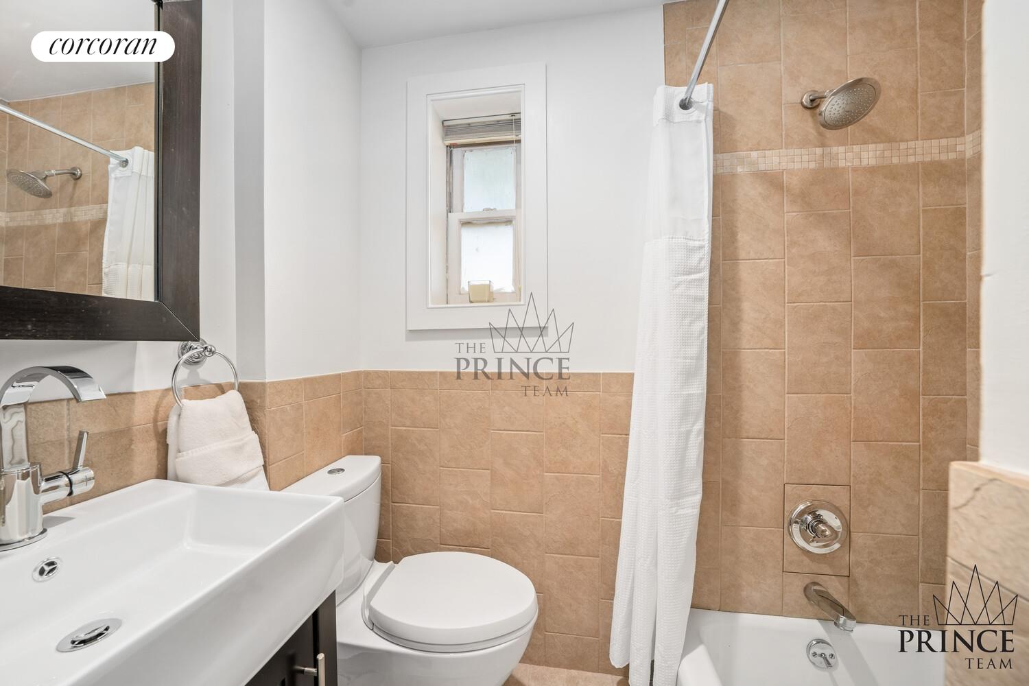 #5 photo, 77 PERRY Street, West Village , NY 10014