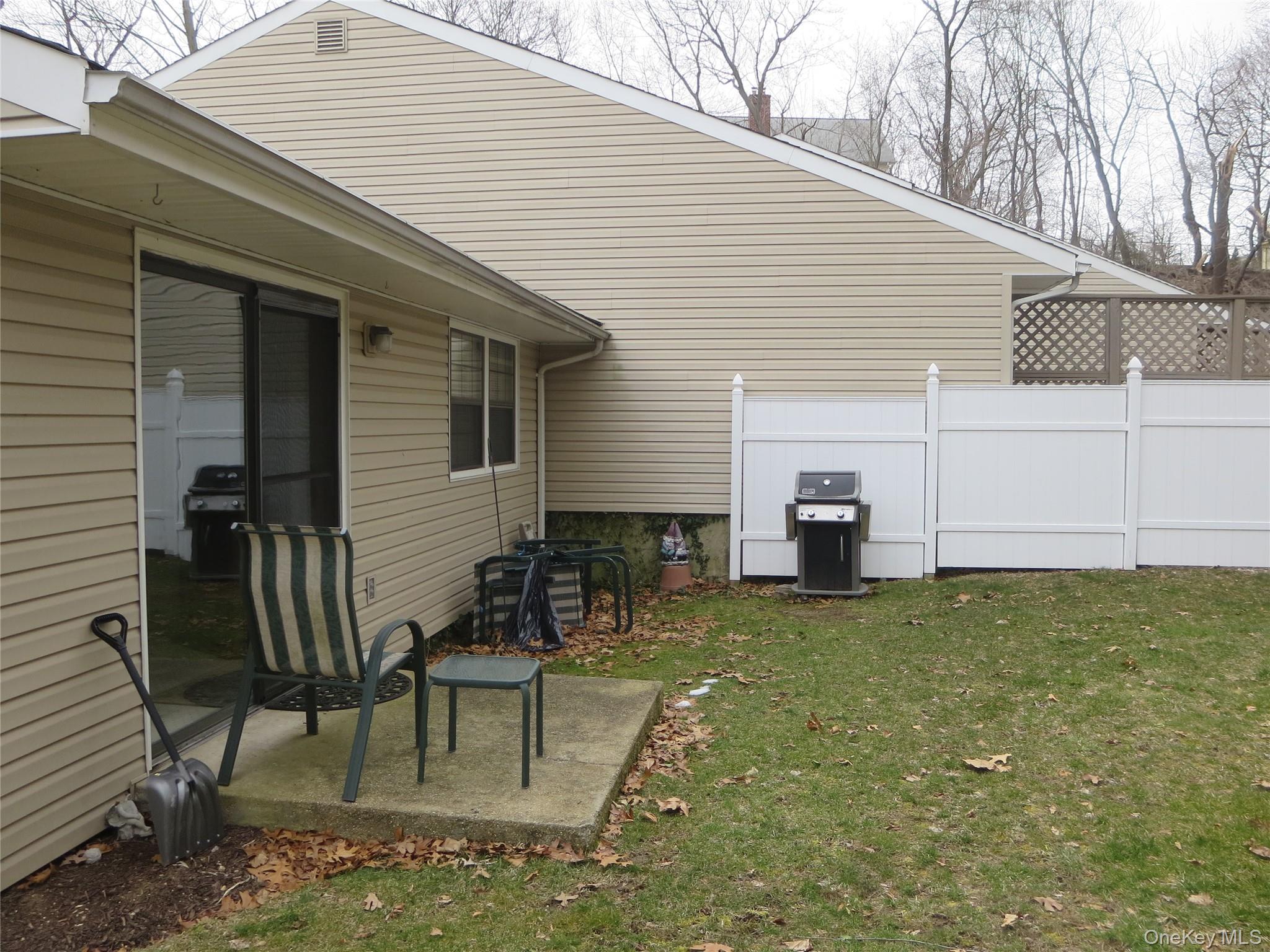 #11 photo, 7 Patriot Court, サフォーク郡 Huntington , NY 11743