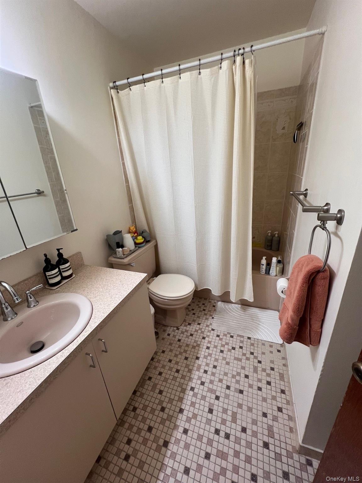 #9 photo, 7 Patriot Court, サフォーク郡 Huntington , NY 11743