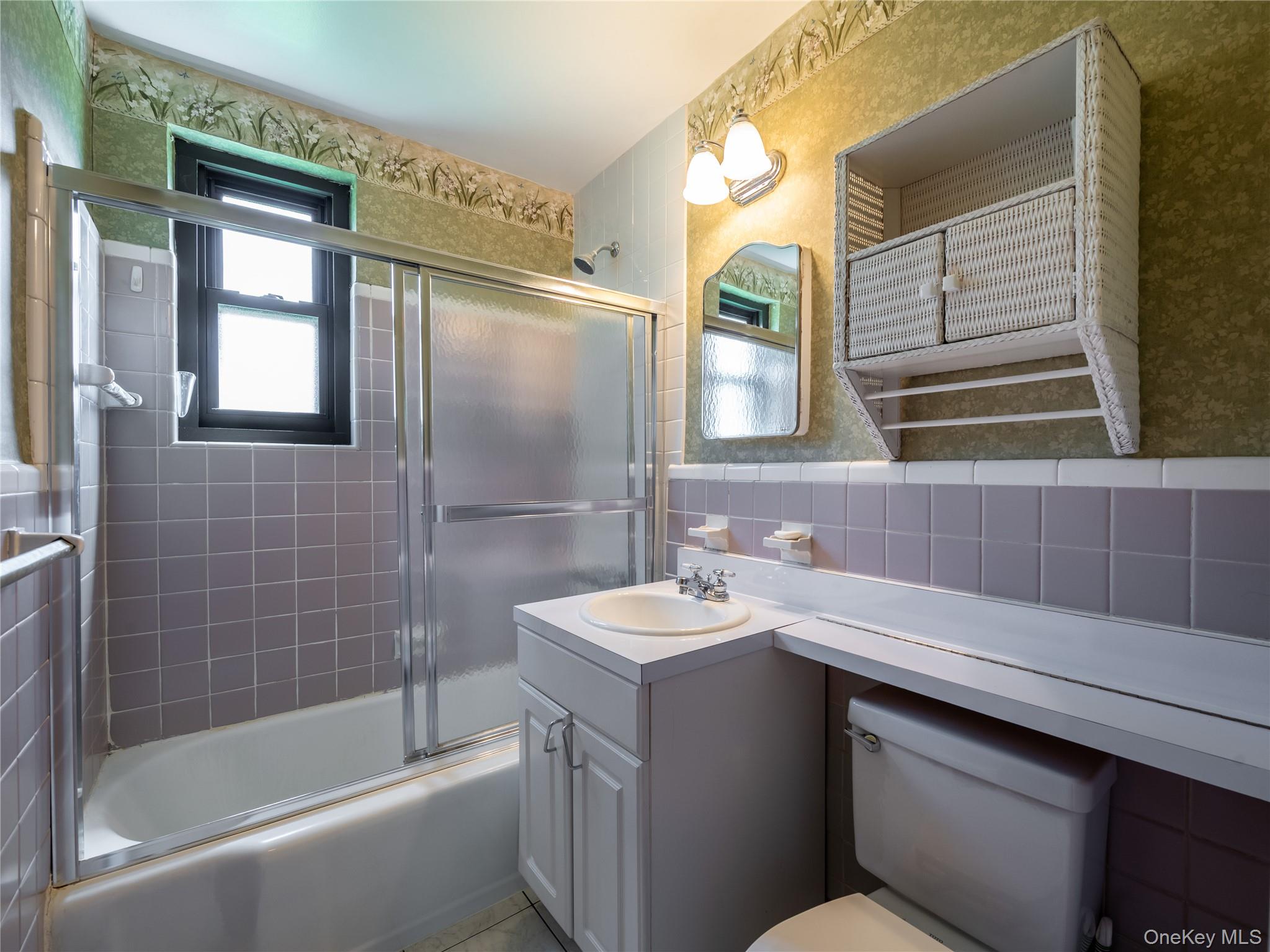 #10 photo, 244-16 57 Drive, クイーンズ区 Douglaston , NY 11362