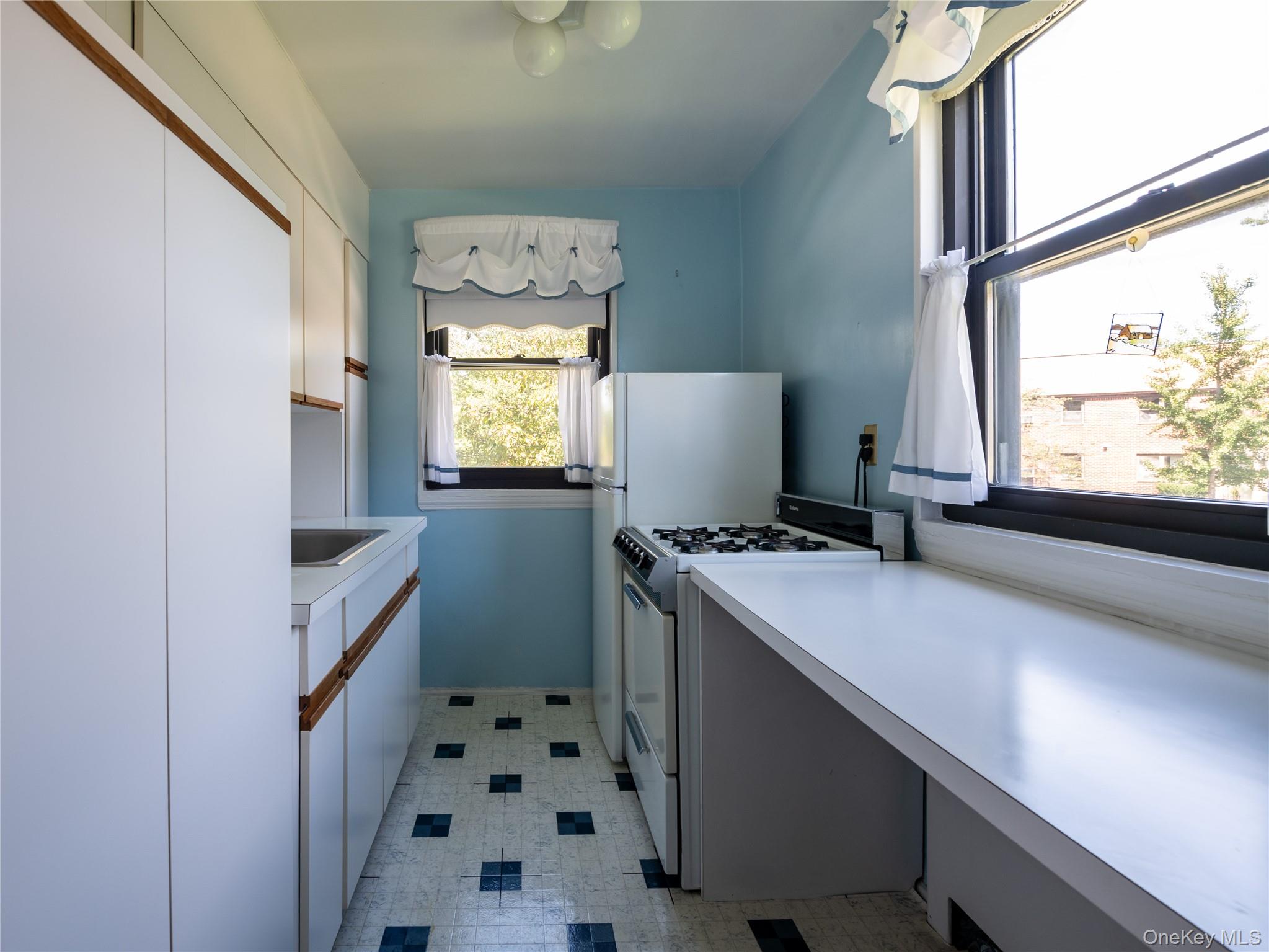 #5 photo, 244-16 57 Drive, クイーンズ区 Douglaston , NY 11362