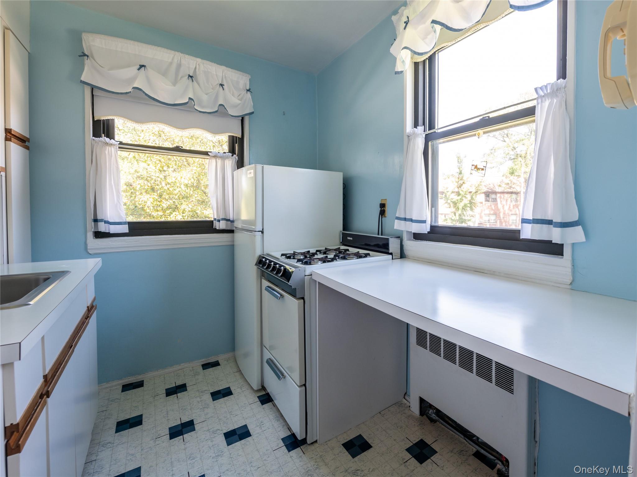 #6 photo, 244-16 57 Drive, クイーンズ区 Douglaston , NY 11362