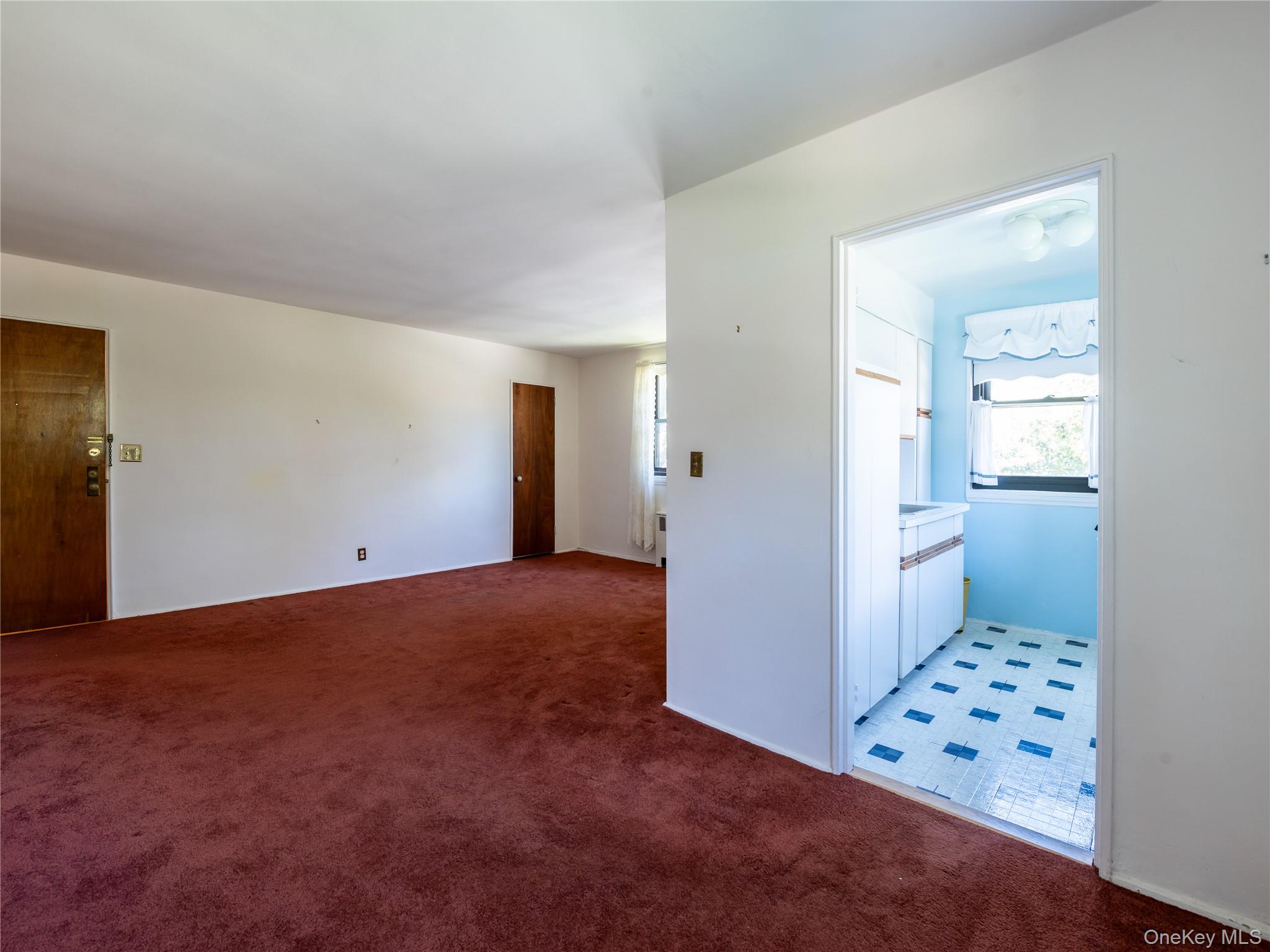 #7 photo, 244-16 57 Drive, クイーンズ区 Douglaston , NY 11362