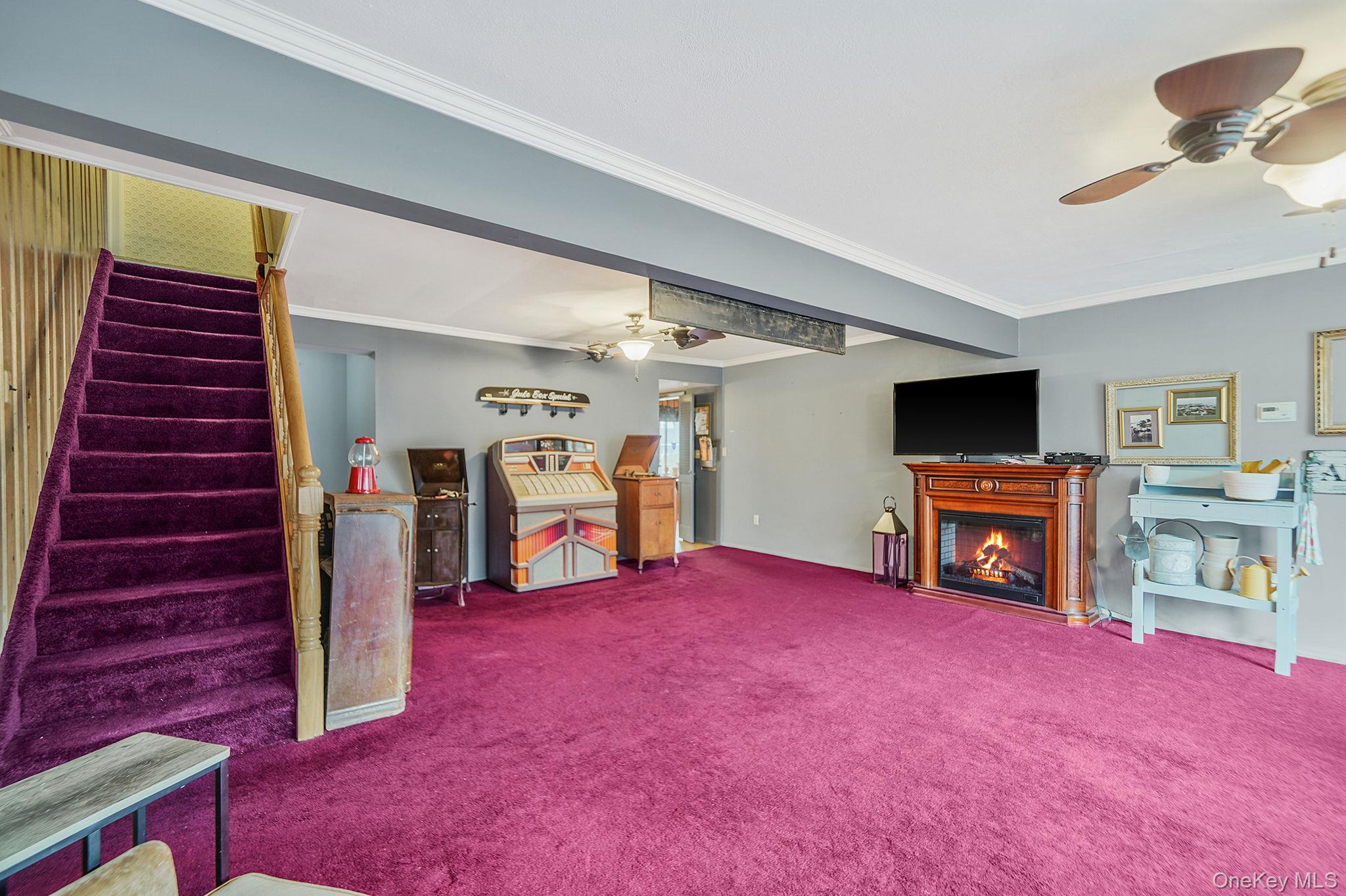 #9 photo, 246 Blacksmith Road, Levittown , NY 11756