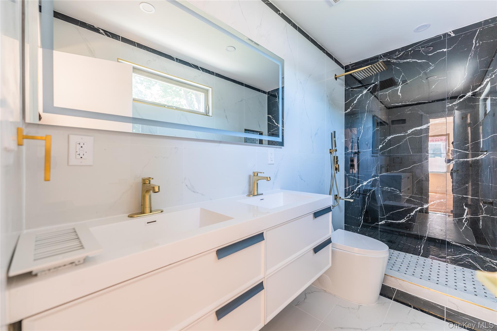 #13 photo, 6431 138th Street, Flushing , NY 11367