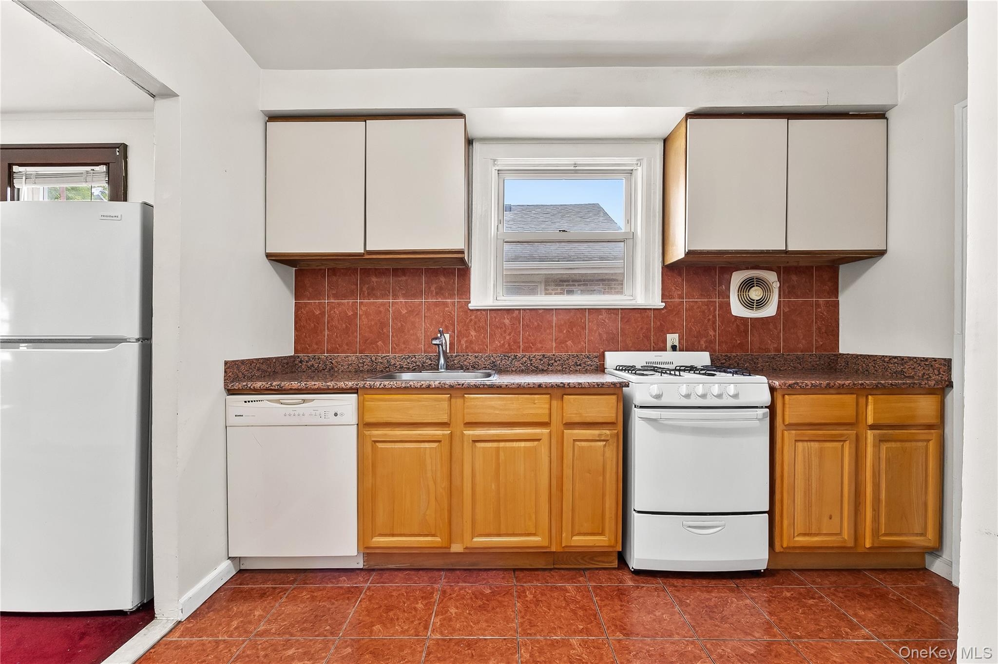 #13 photo, 8343 261st Street, Floral Park , NY 11004