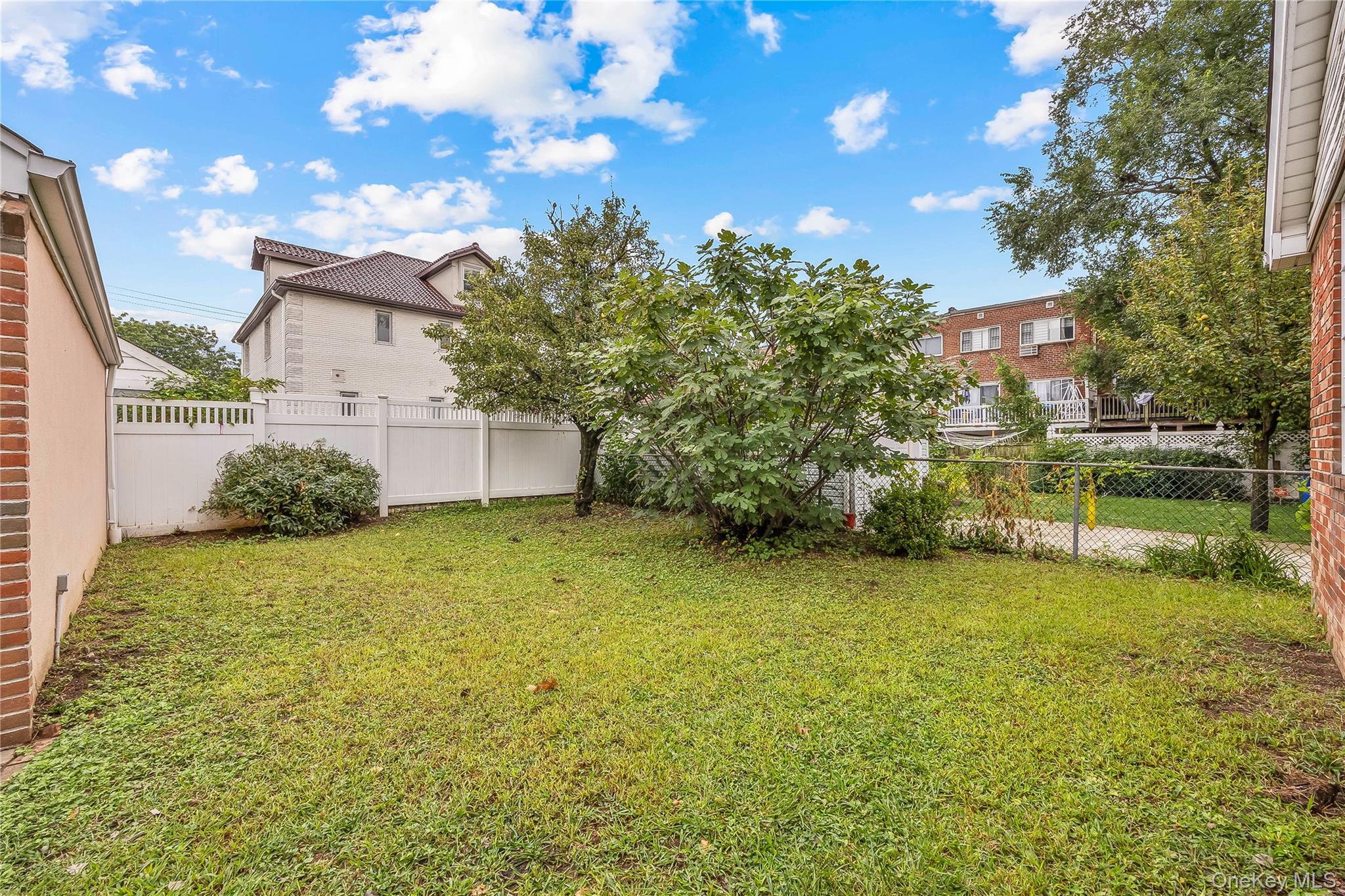 #16 photo, 8343 261st Street, Floral Park , NY 11004