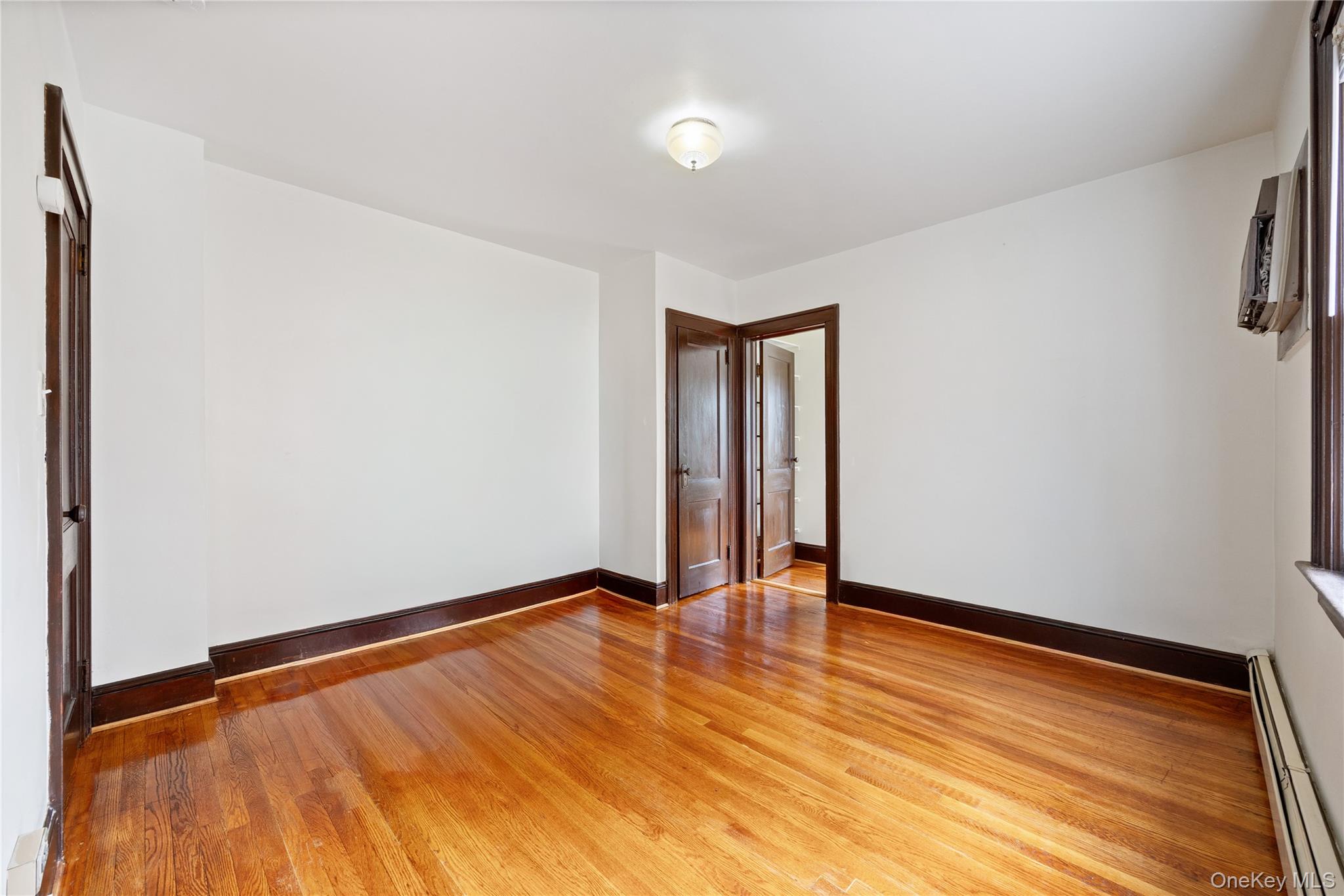 #4 photo, 8343 261st Street, Floral Park , NY 11004