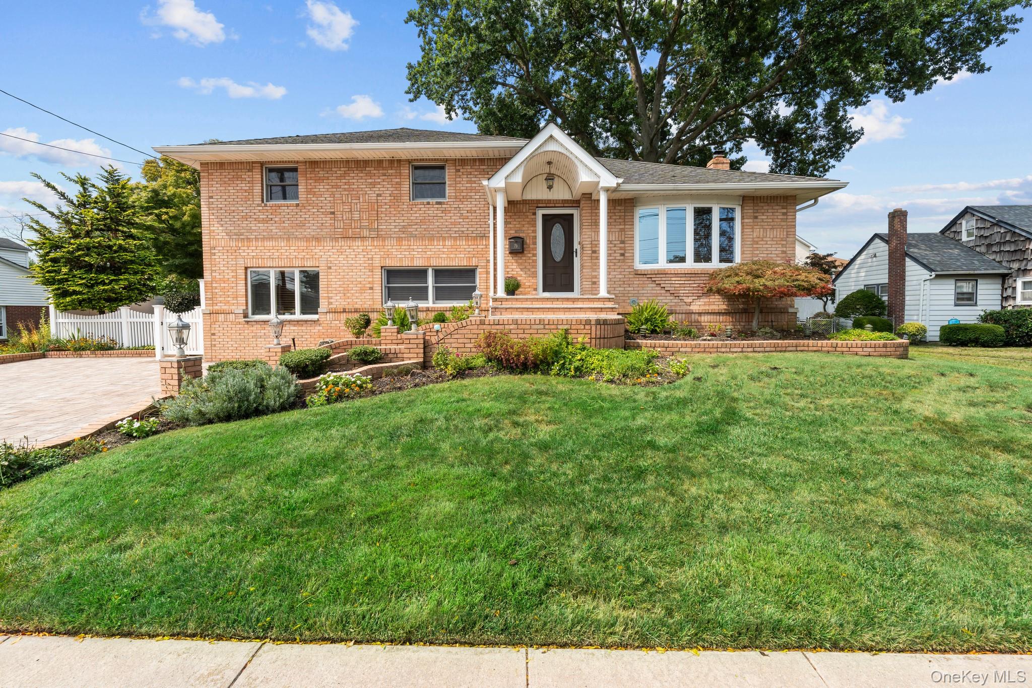 #1 photo, 79 Stewart Avenue, Bethpage , NY 11714