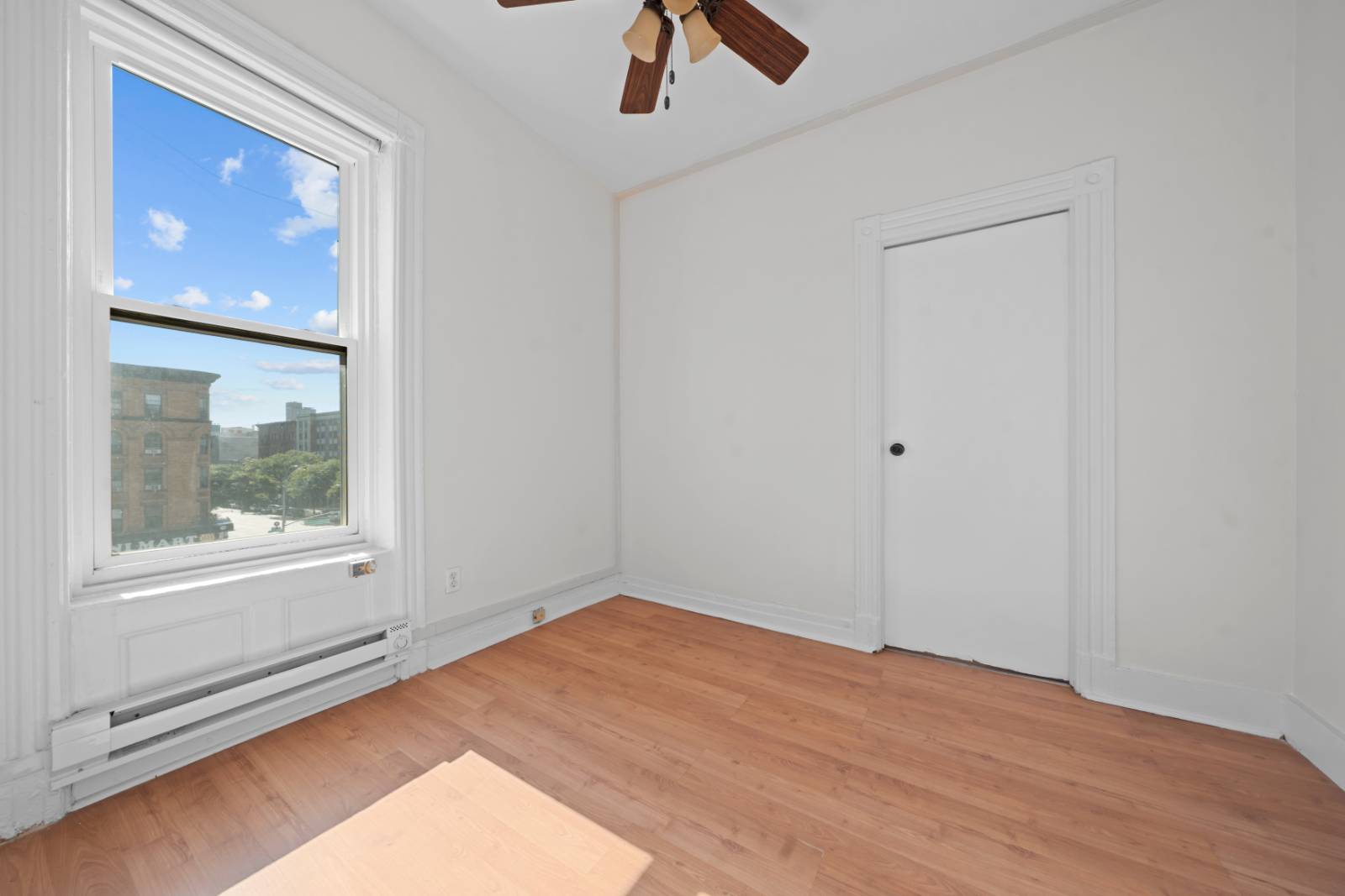 #13 photo, 303  West 116th Street, マンハッタン South Harlem , NY 10026