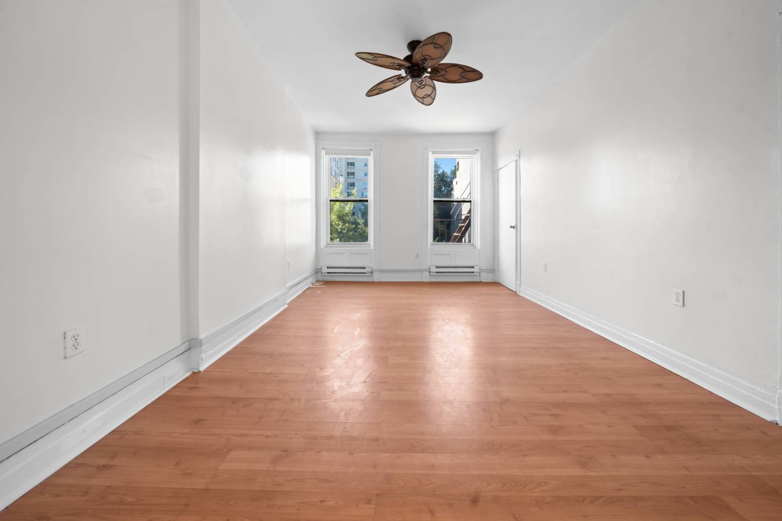 #18 photo, 303  West 116th Street, マンハッタン South Harlem , NY 10026