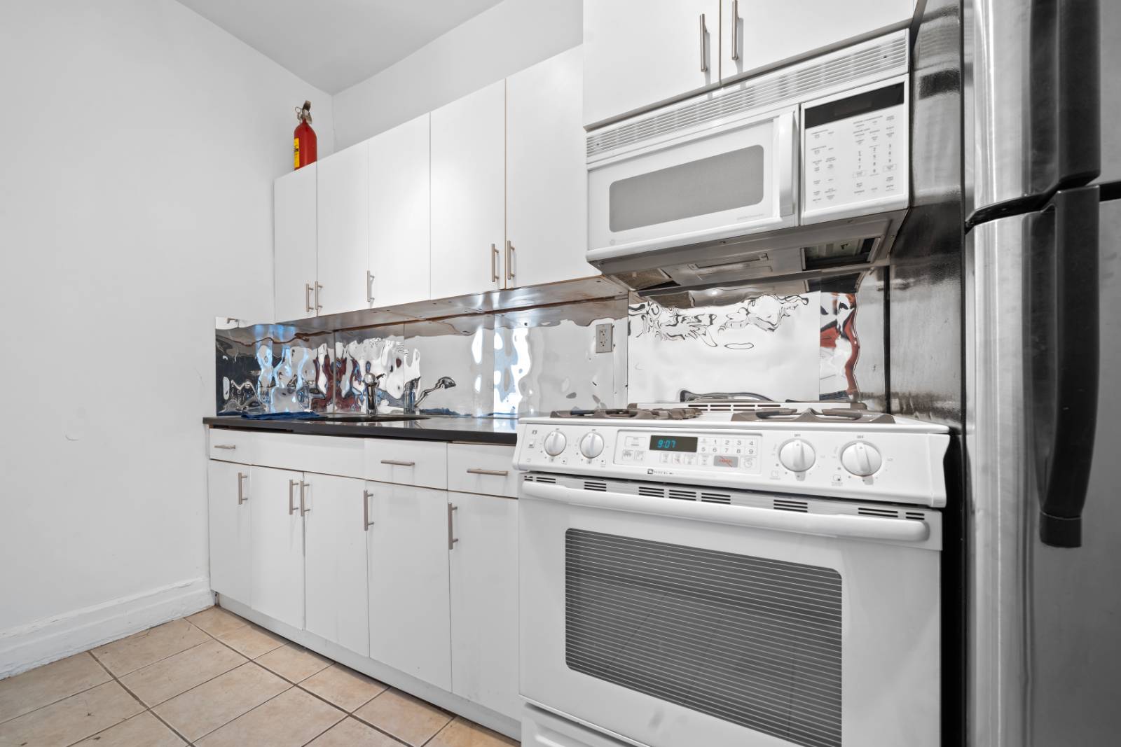 #28 photo, 303  West 116th Street, マンハッタン South Harlem , NY 10026