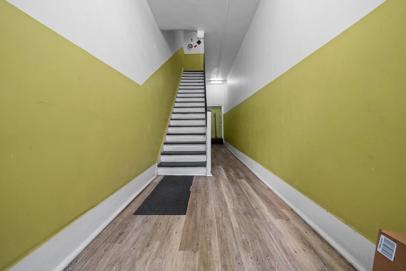 #3 photo, 303  West 116th Street, マンハッタン South Harlem , NY 10026