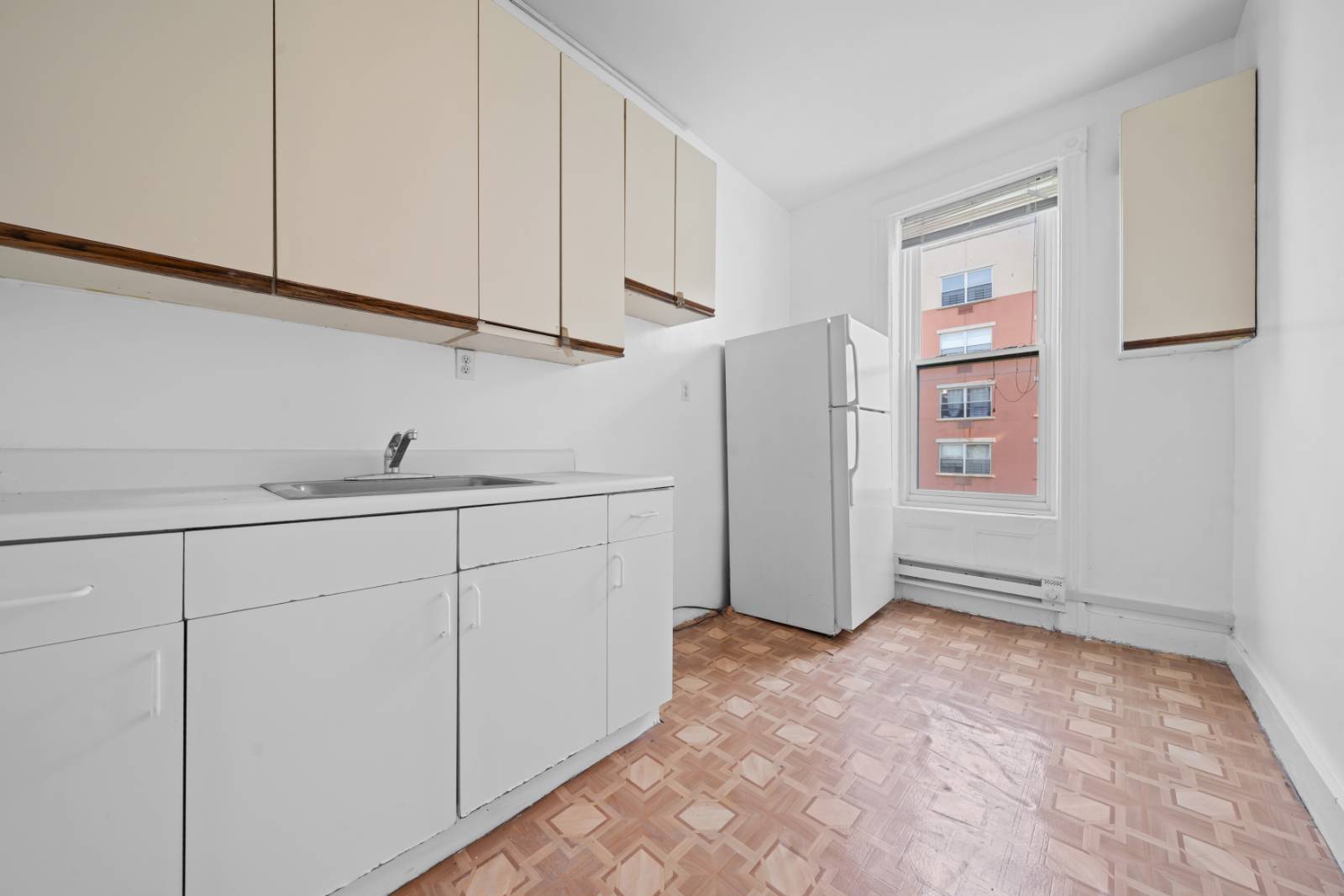 #9 photo, 303  West 116th Street, マンハッタン South Harlem , NY 10026