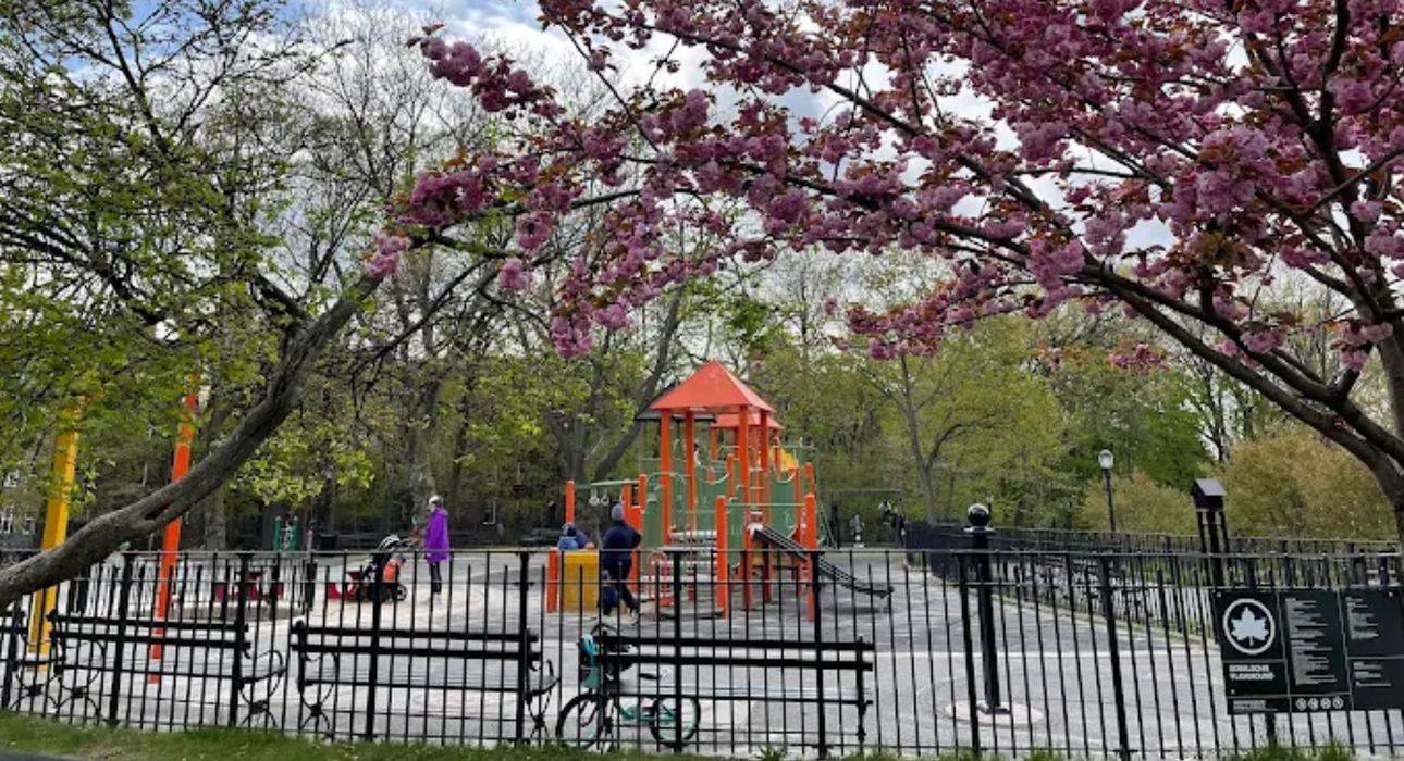 #22 photo, 118-82 Metropolitan Ave, Condo #1B, Kew Gardens , NY 11415