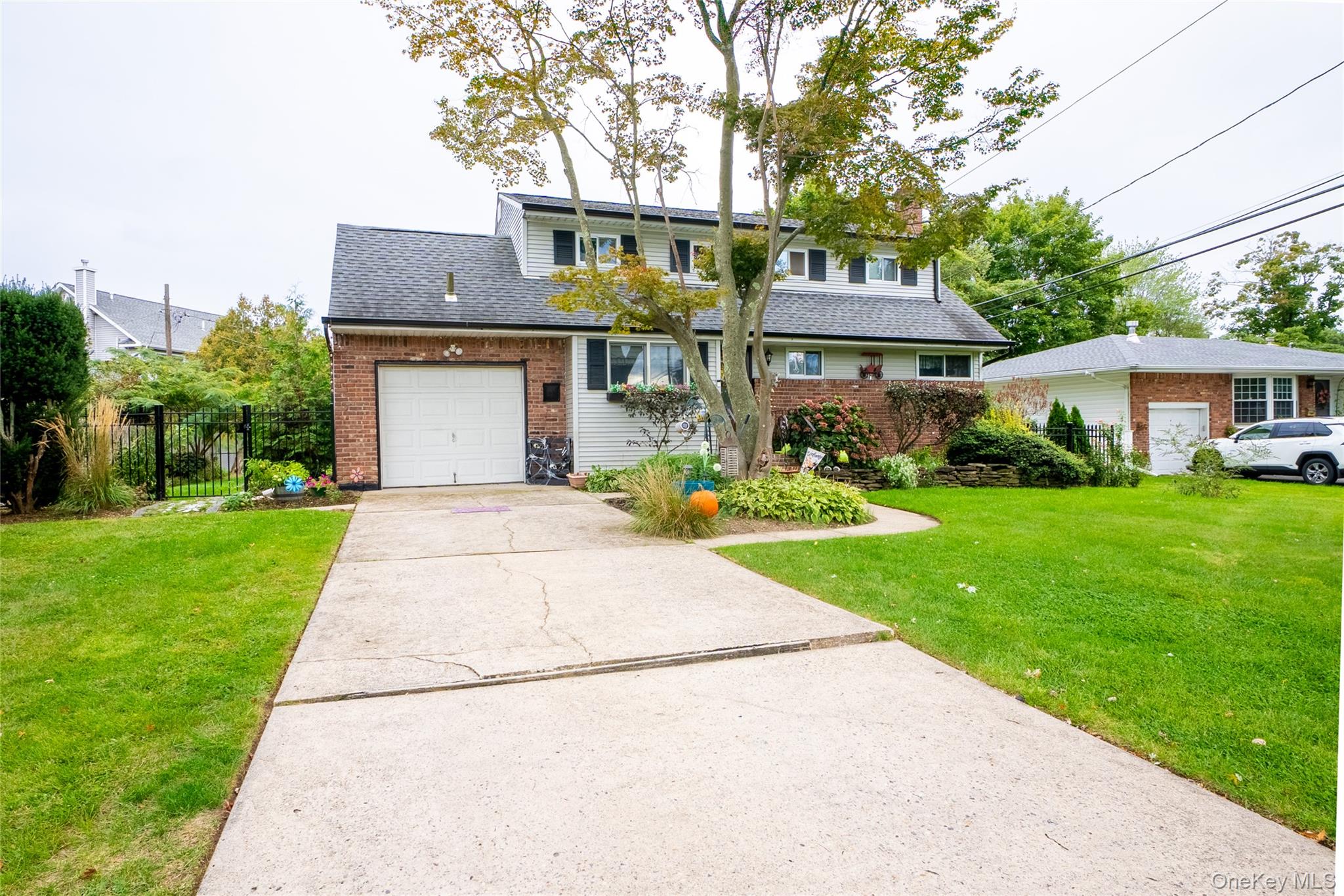 #1 photo, 4 Andam Way, サフォーク郡 Saint James , NY 11780