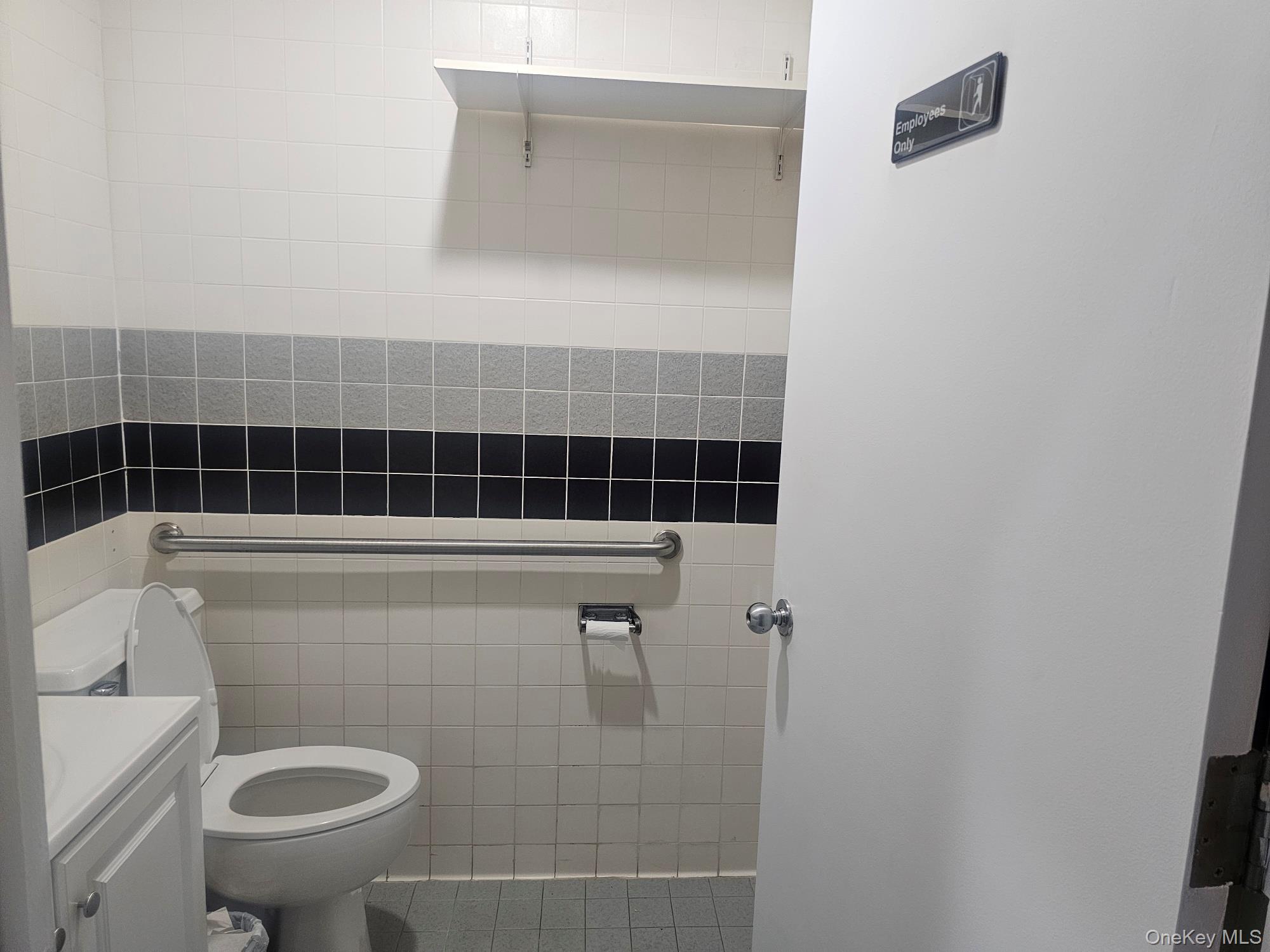 #12 photo, 510 Montauk Highway, West Islip , NY 11795