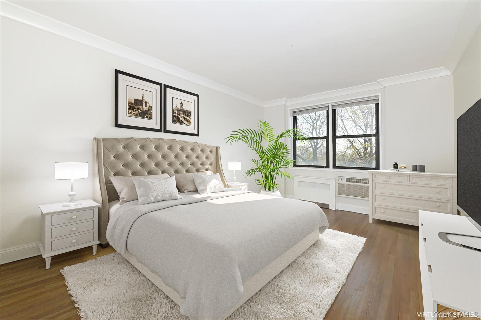 #7 photo, 6 Birchwood Court, Mineola , NY 11501