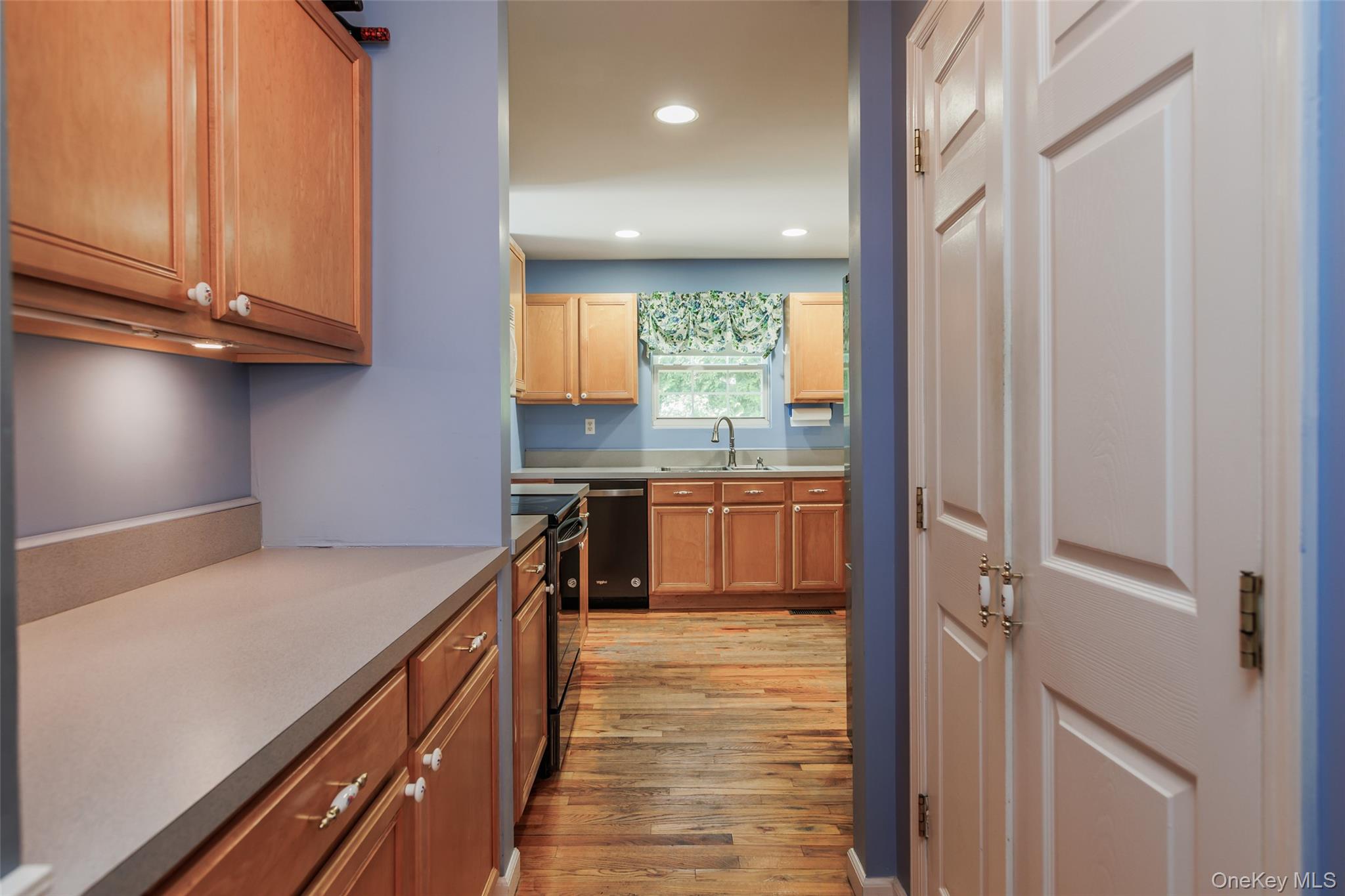 #15 photo, 22 Washington Avenue, Port Jefferson Station , NY 11776