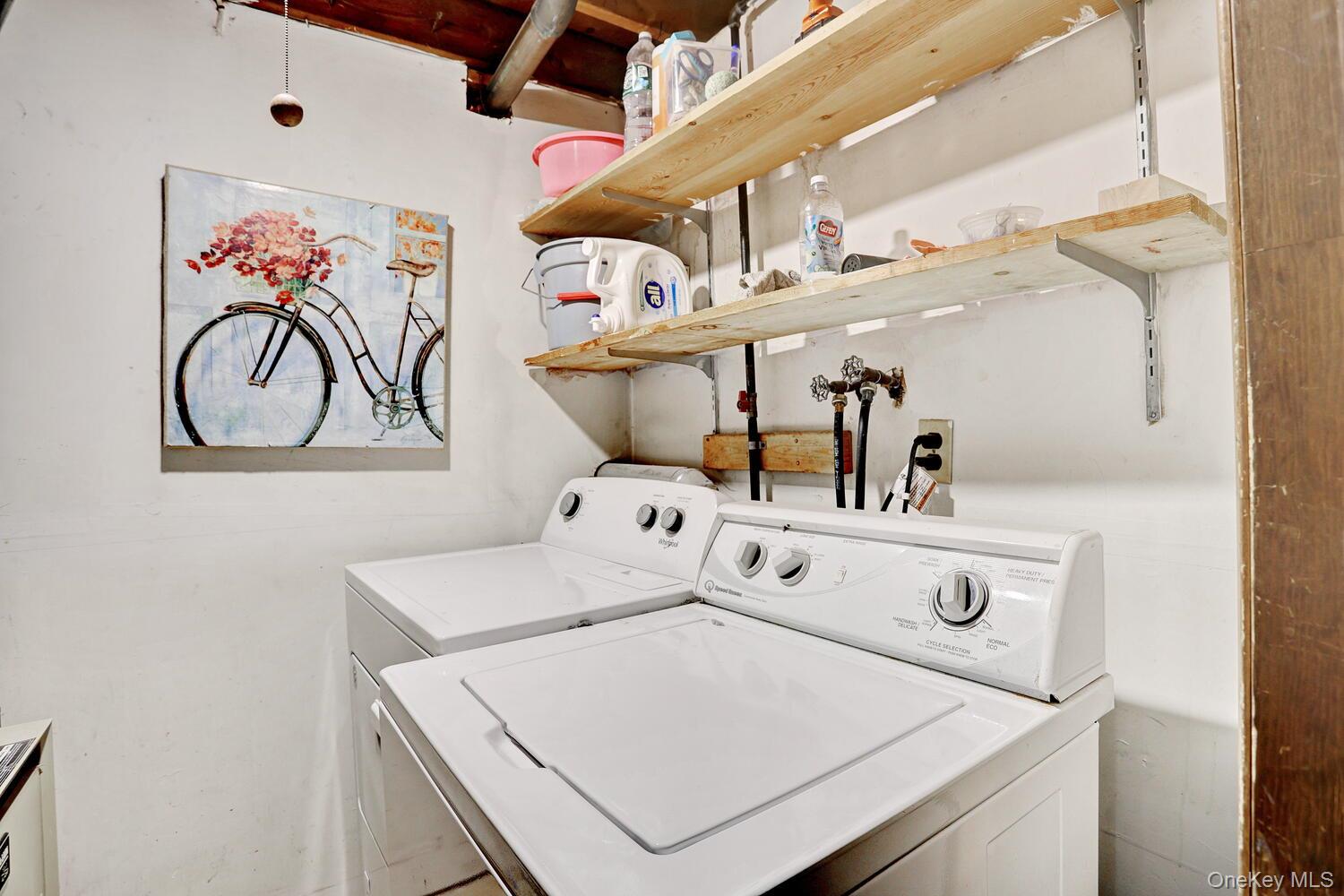 #16 photo, 12 Van Gogh Lane, 뉴욕주 Airmont , NY 10901