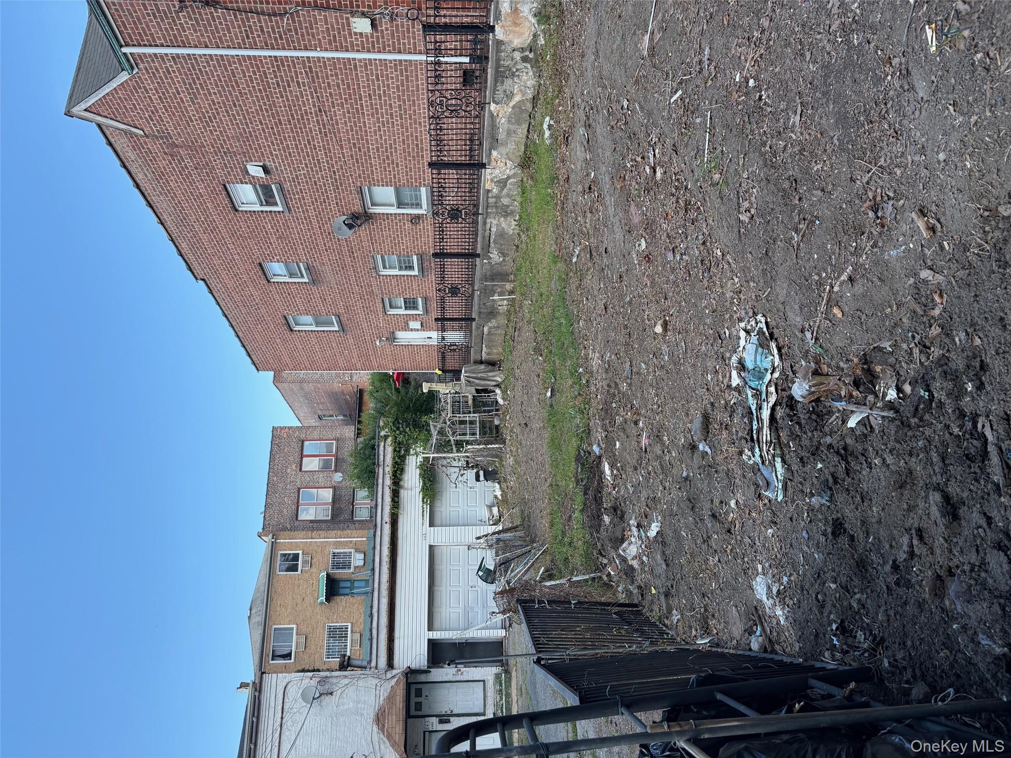 #3 photo, 845 E 213th Street, Bronx , NY 10467