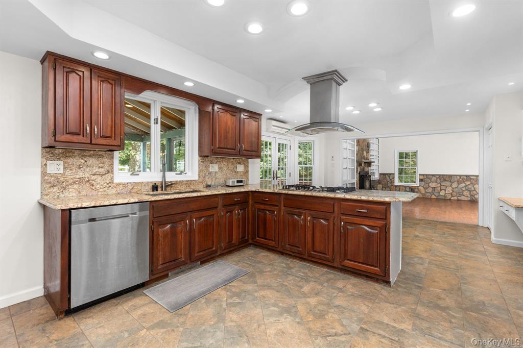 #13 photo, 30 Jewel Lane, New Fairfield , CT 06812