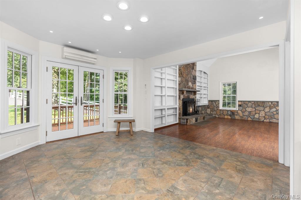 #18 photo, 30 Jewel Lane, New Fairfield , CT 06812