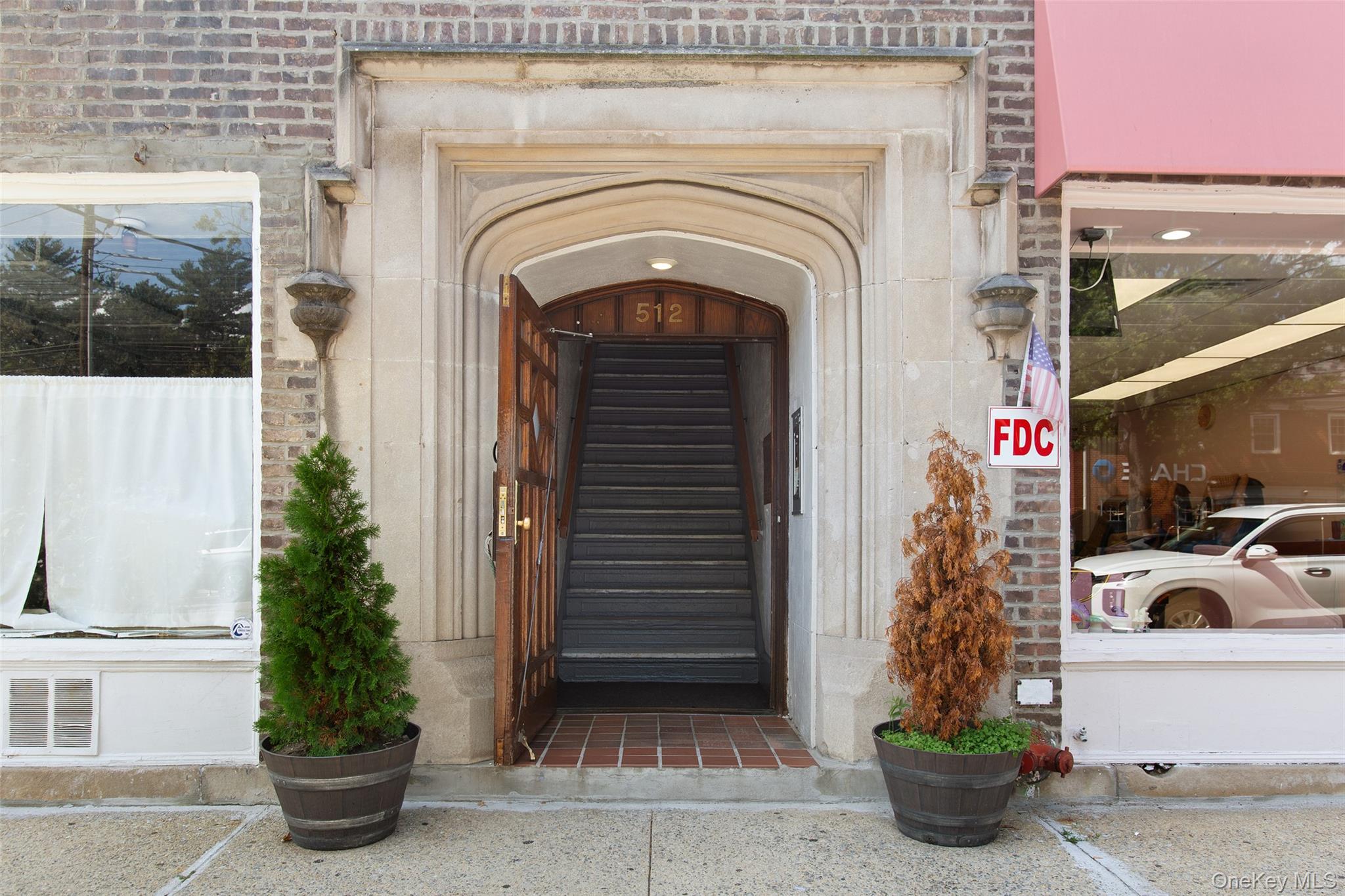 #18 photo, 512 Mamaroneck Avenue, White Plains , NY 10605